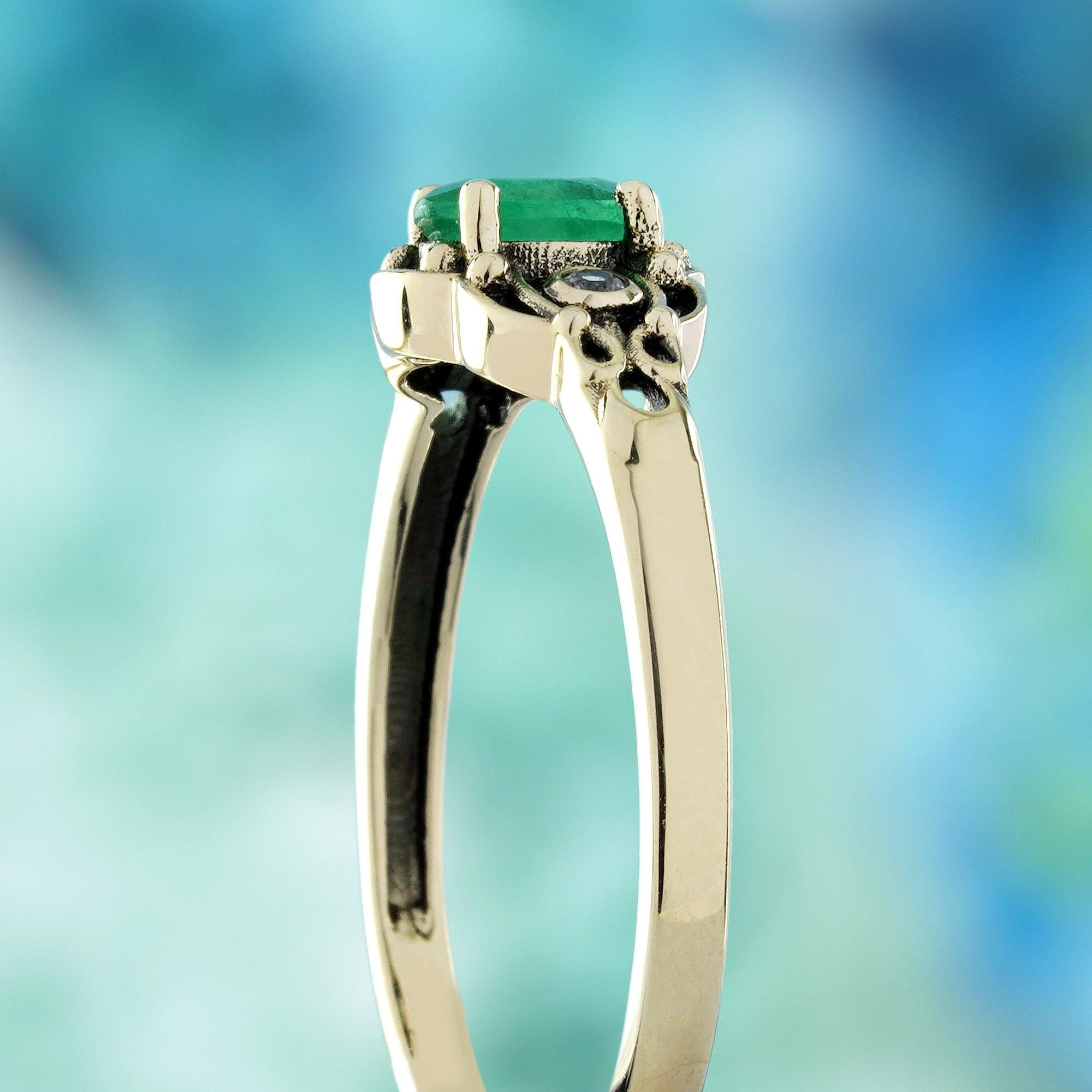 9K Gelbgold Smaragd und weißer Saphir Vintage Style Ring Damen im Angebot