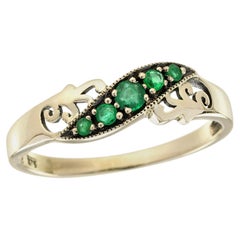 9K Yellow Gold Emerald Vintage Style Curved Ring