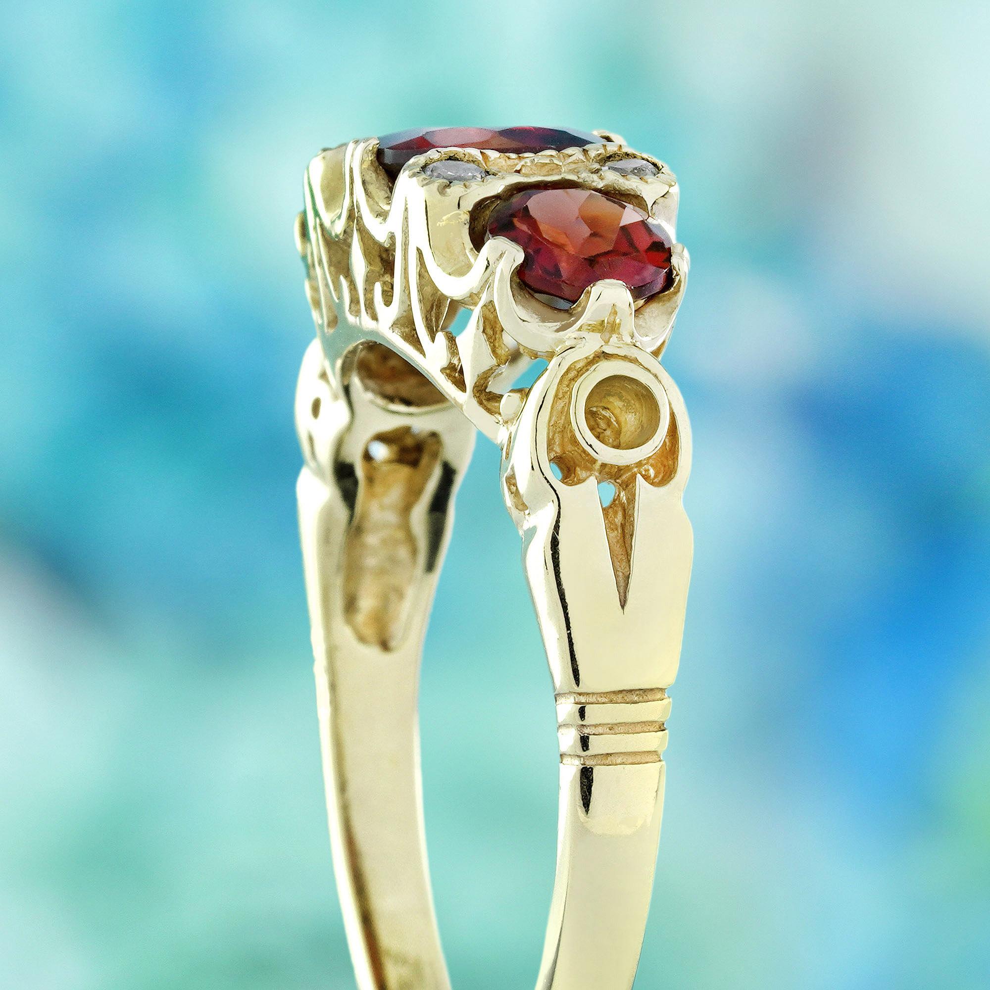 Bague à trois pierres en or jaune 9K, grenat et diamants, style vintage Pour femmes en vente