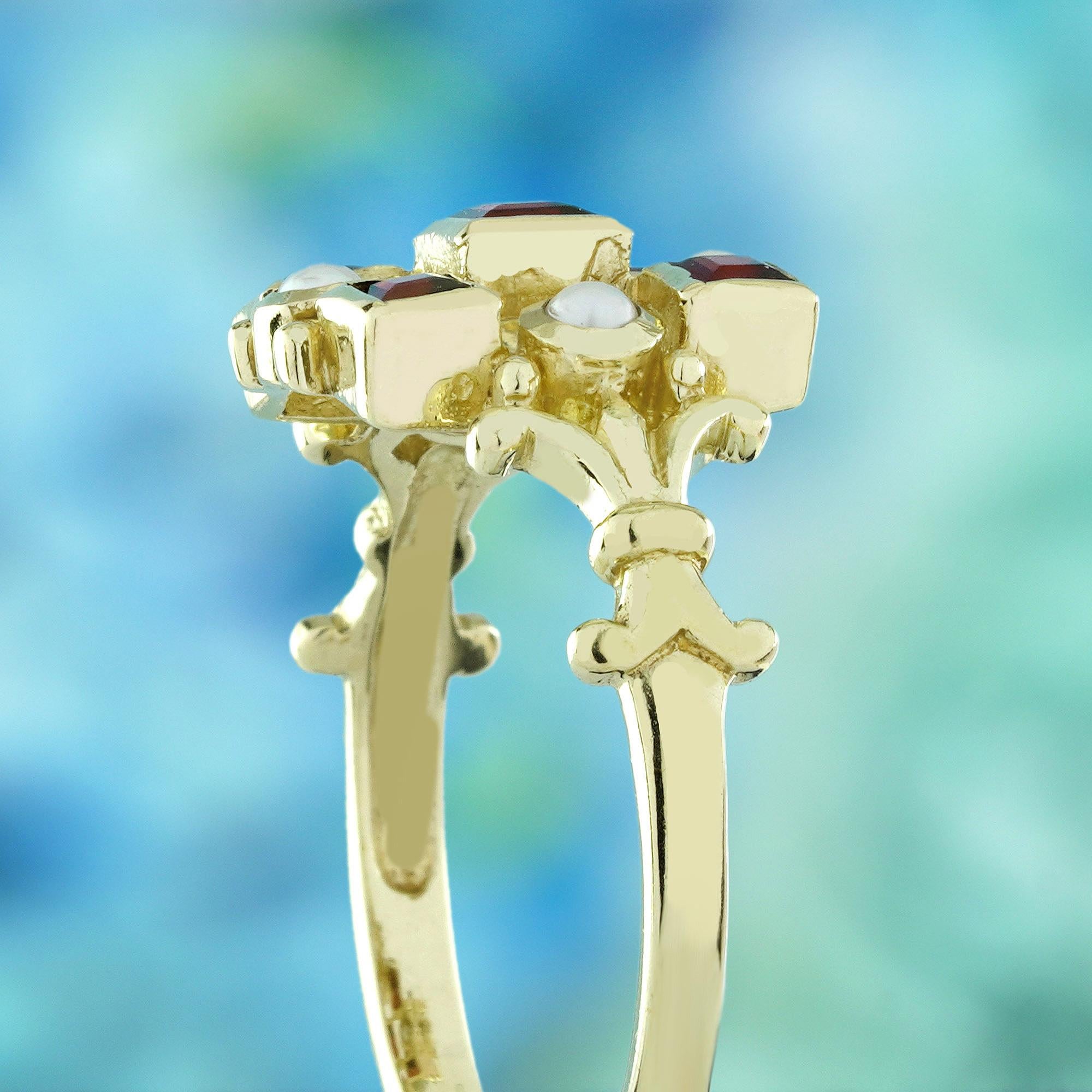 9K Gelbgold Granat und Perle Vintage Style Cluster Ring Damen im Angebot