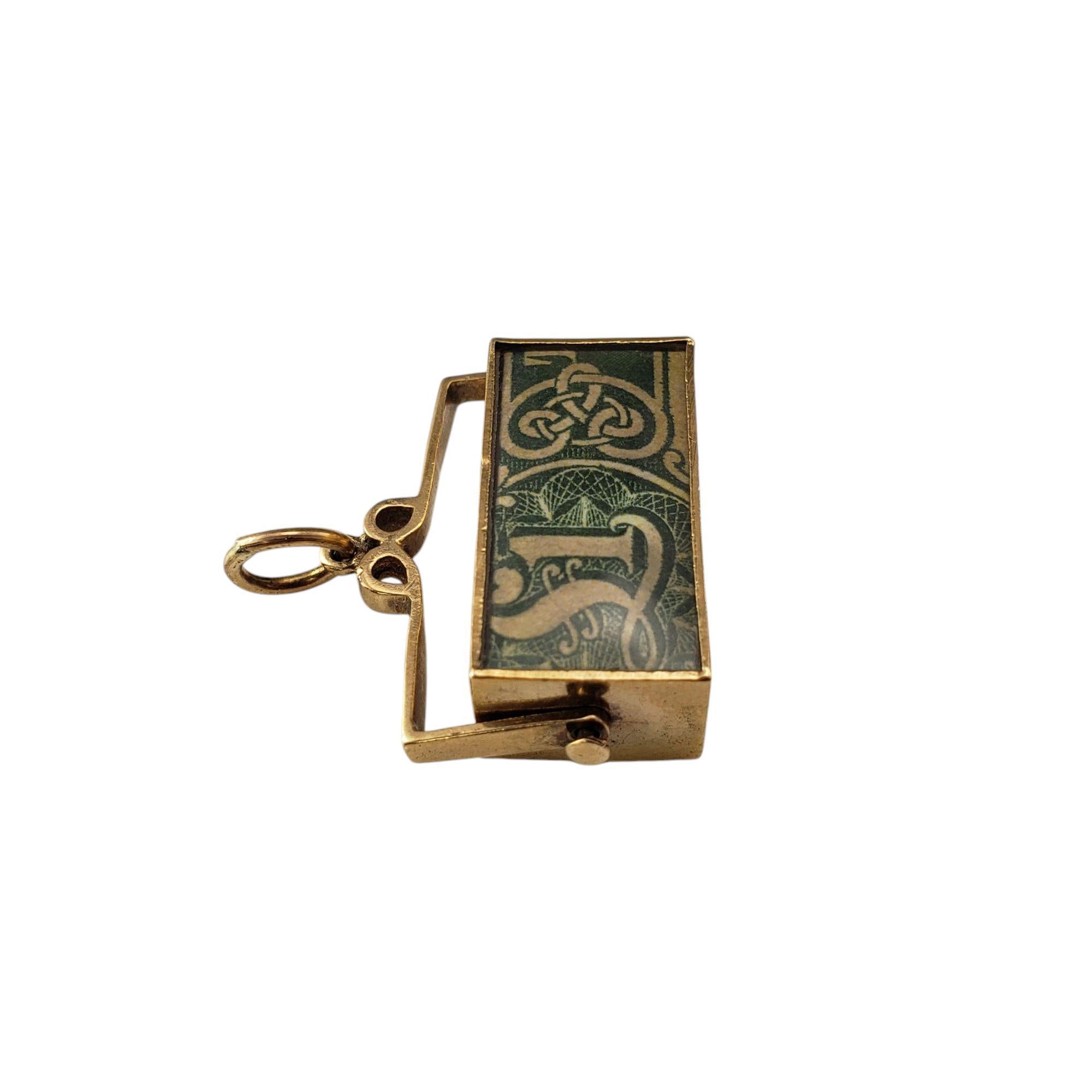 Breloque Mad Money « In Emergency Break Glass » en or jaune 9 carats #20923 Pour femmes en vente