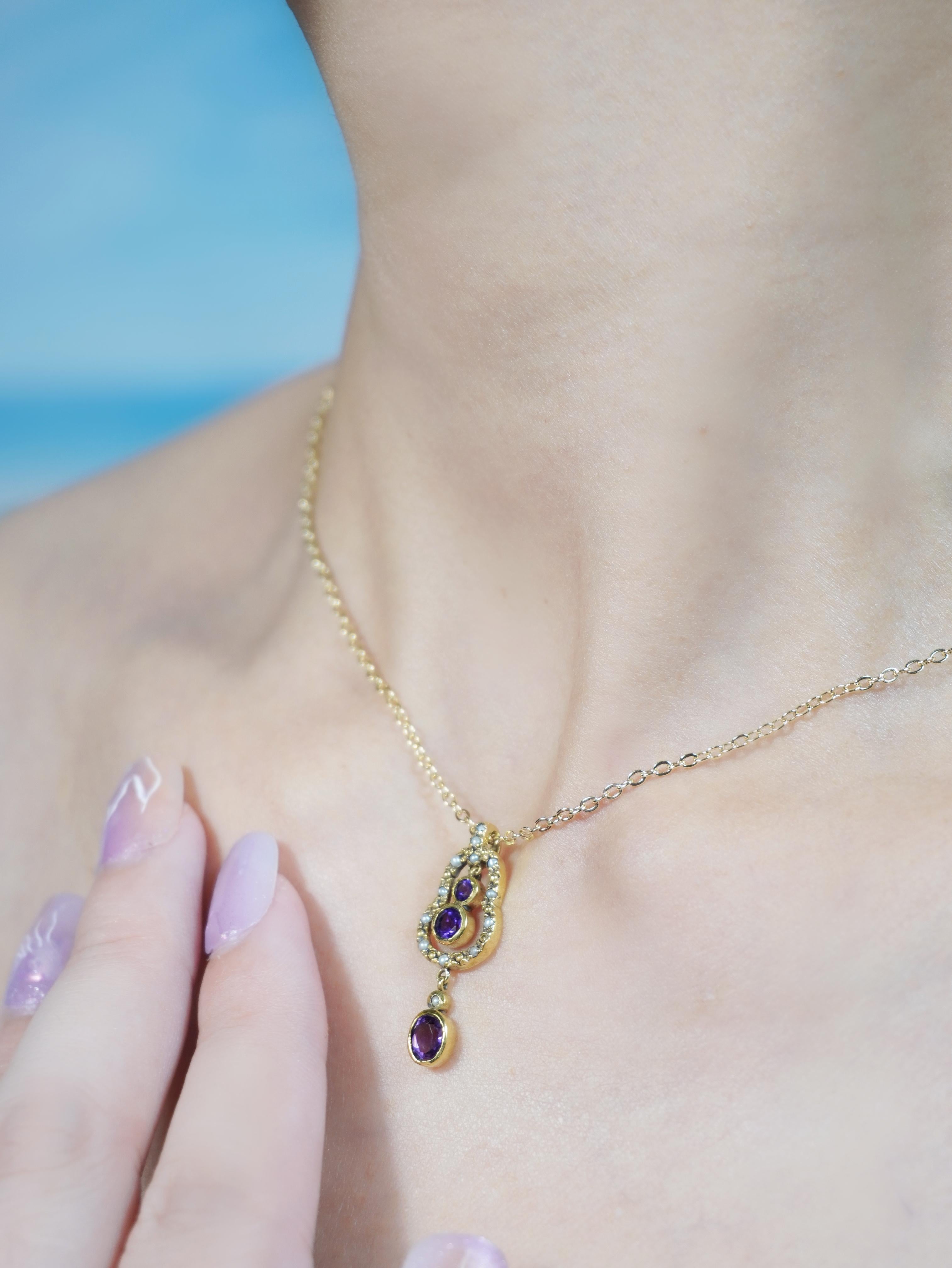 De las mujeres Colgante estilo vintage de amatista natural y perla en oro amarillo de 9 quilates en venta