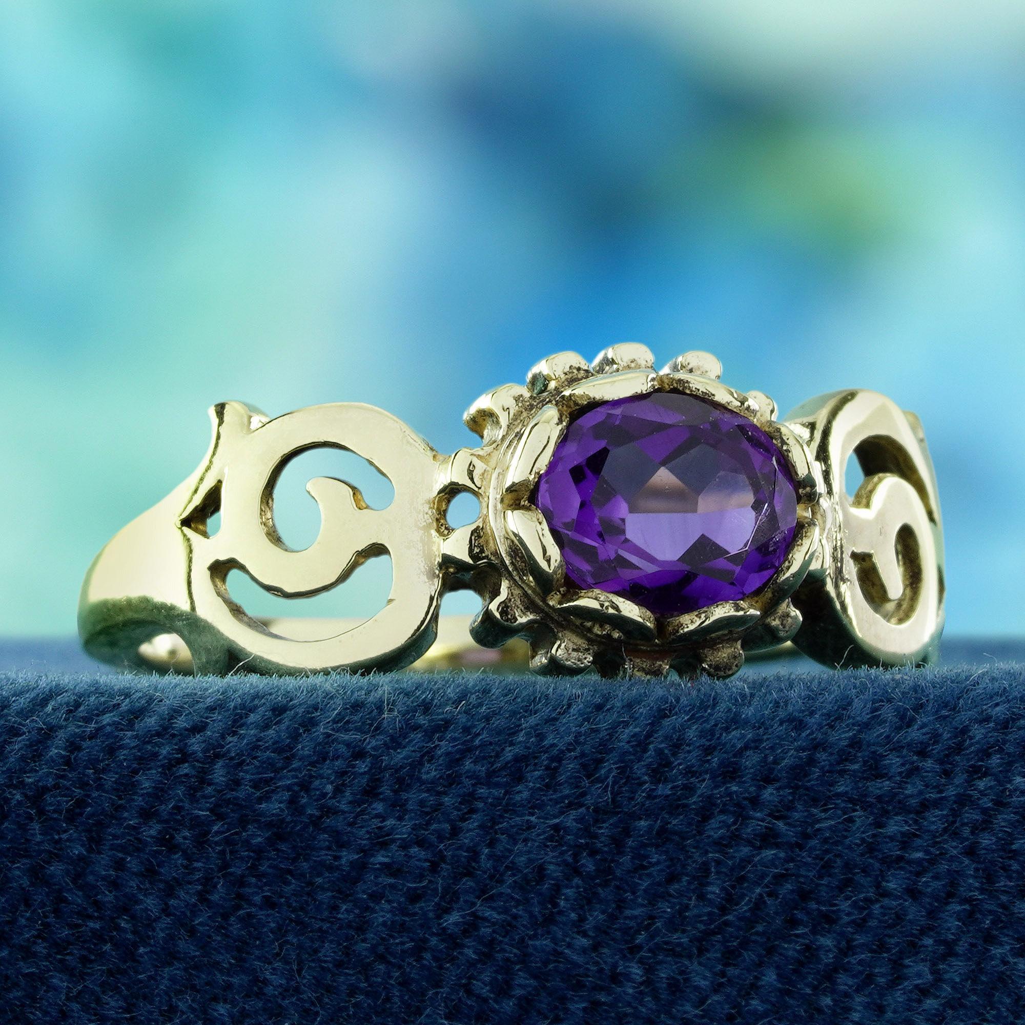 Édouardien Bague en or jaune 9K avec améthyste naturelle, style vintage, tige incurvée en vente