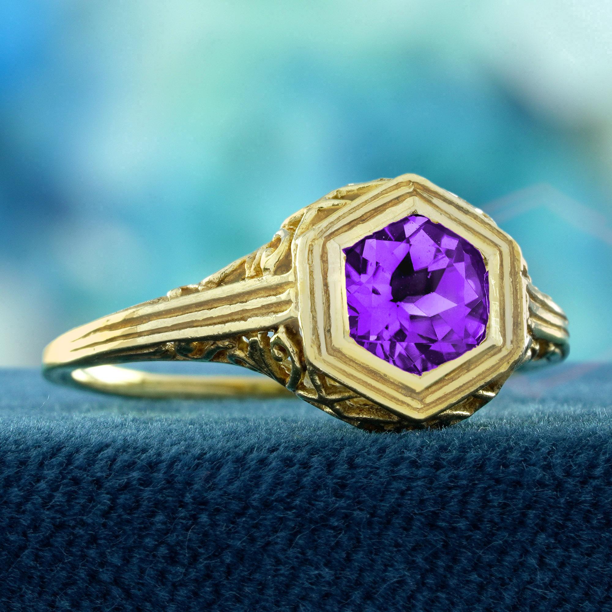Edoardiano Anello in oro giallo 9K con ametista naturale in stile filigrana vintage in vendita