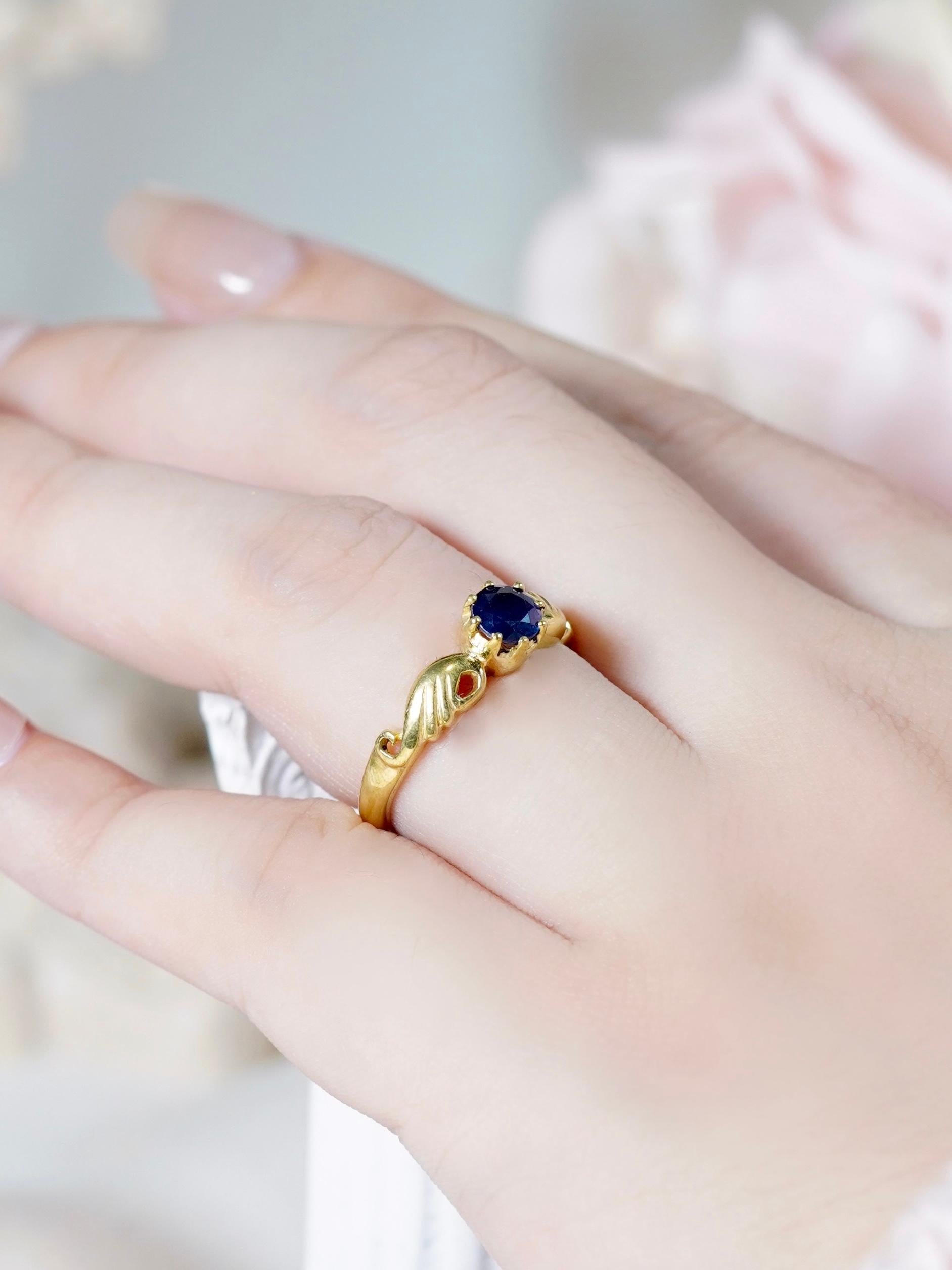 Anello solitario con curva in stile vintage con zaffiro blu naturale in oro giallo 9K in vendita 3