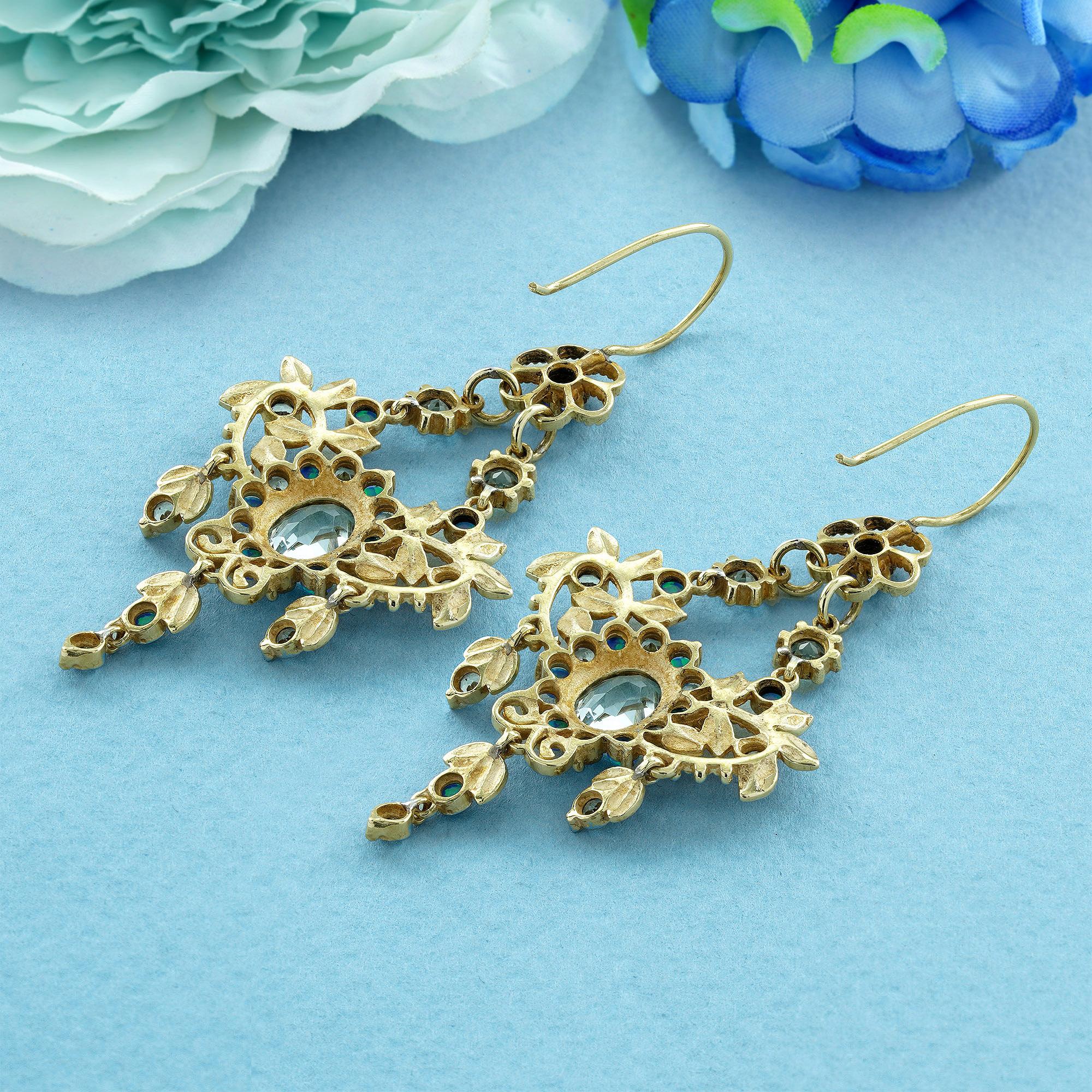 Pendientes araña estilo vintage de oro amarillo de 9 quilates con topacio azul natural y ópalo Corte redondo en venta