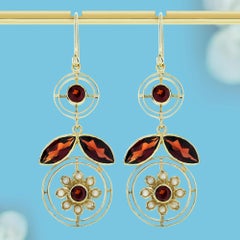 9K Gelbgold Natürlicher Granat und Perle Vintage Style Floral Drop Ohrringe