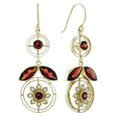 9K Gelbgold Natürlicher Granat und Perle Vintage Style Floral Drop Ohrringe