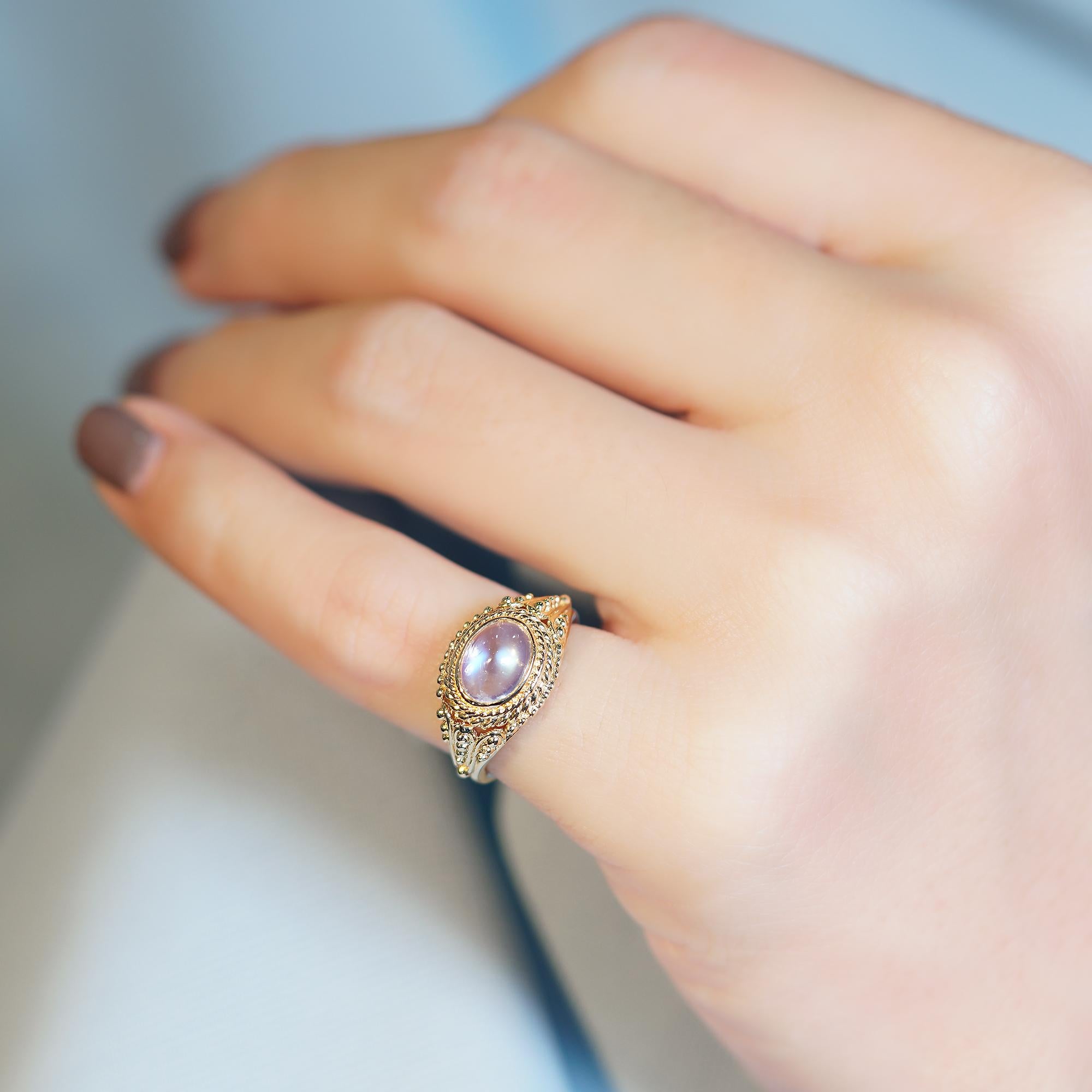 9K Yellow Gold Natural Moonstone Vintage Style Rope Ring For Sale 1