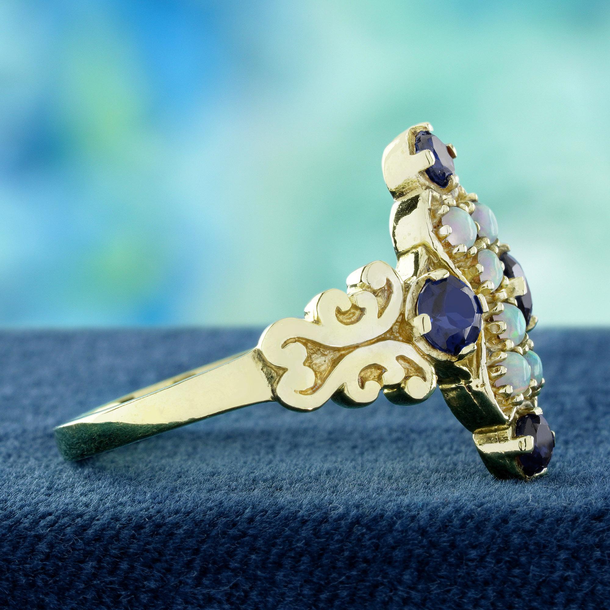 Taglio rotondo Anello a grappolo in oro giallo 9K con opale naturale e zaffiro blu in stile vintage in vendita