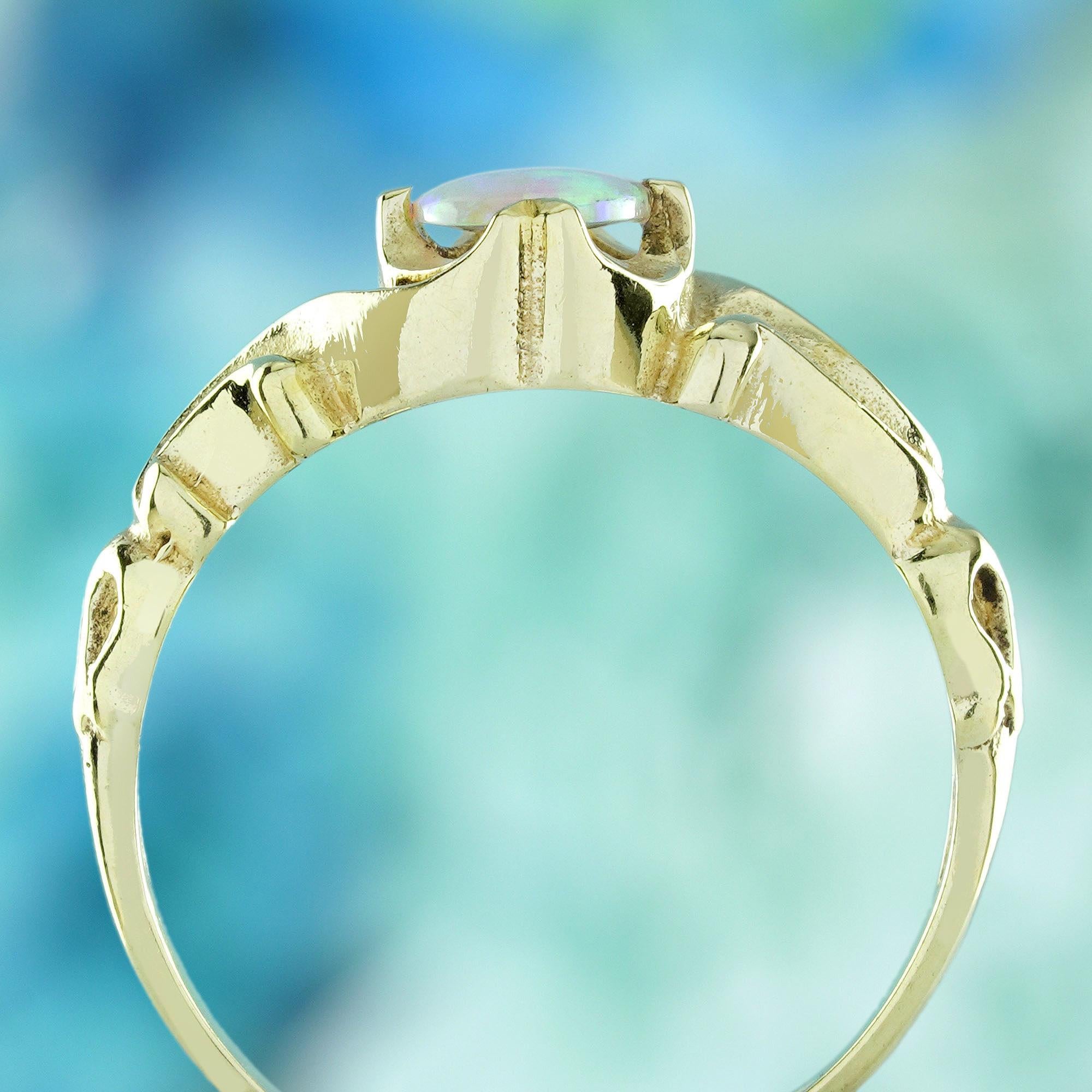 Bague solitaire en or jaune 9K à l'opale naturelle de style vintage Neuf - En vente à Bangkok, TH