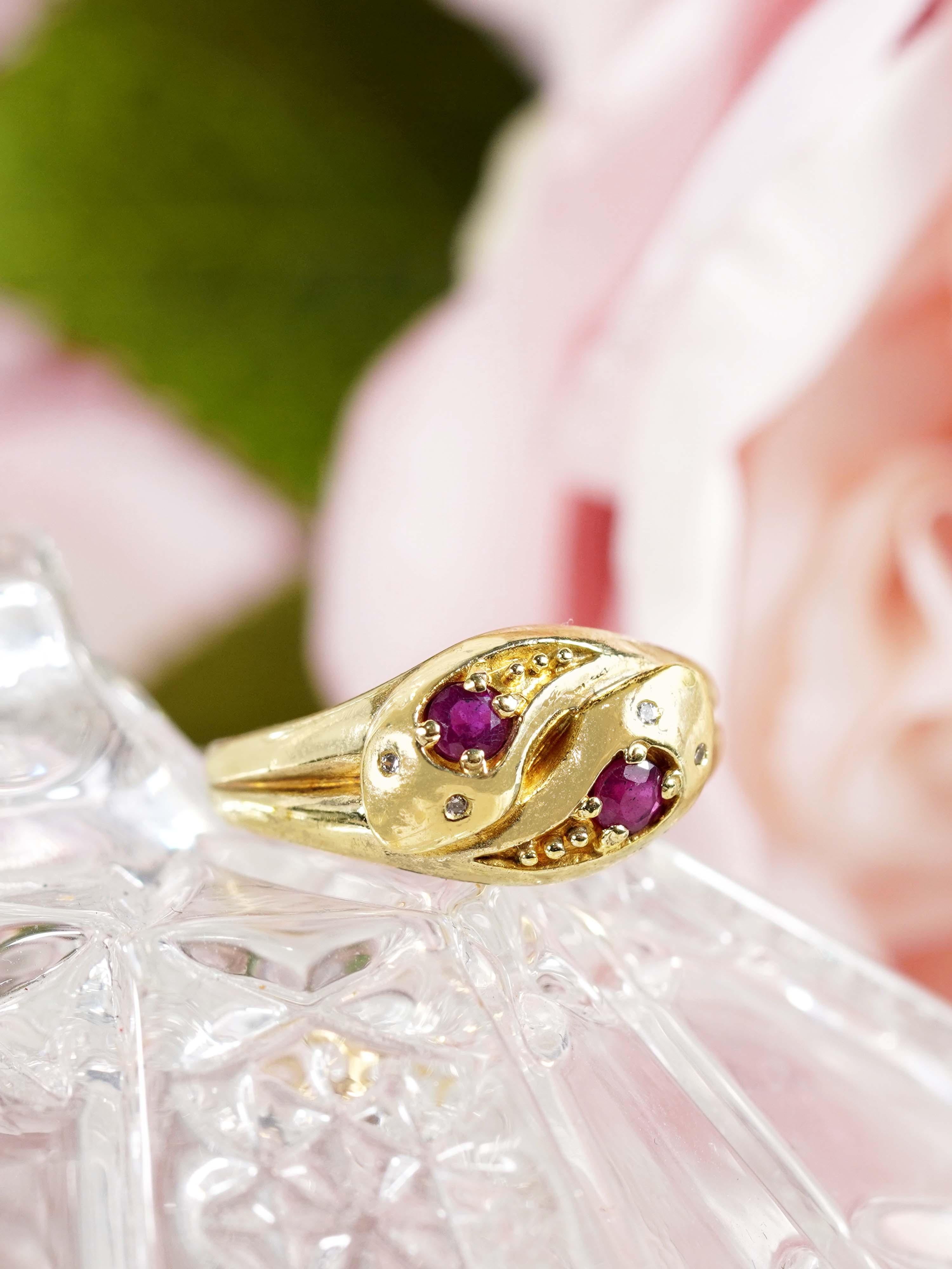 Bague à deux pierres en or jaune 9K, rubis naturel et diamant, style vintage en vente 2