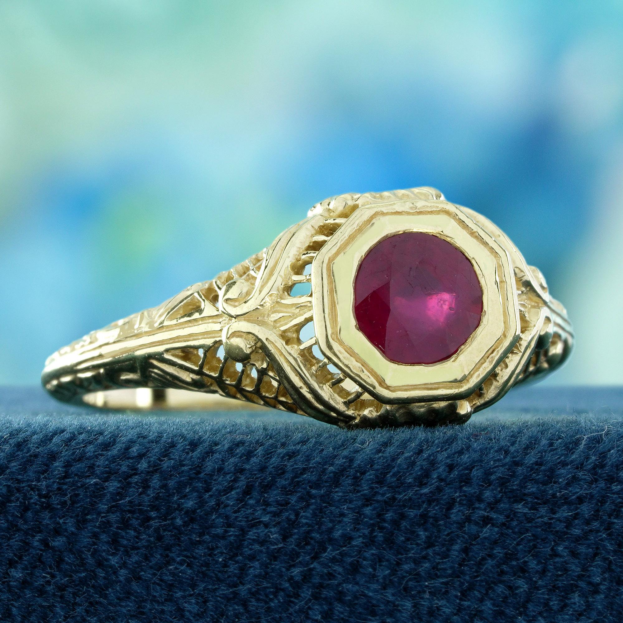 Edoardiano Anello in oro giallo 9K con rubino naturale in stile filigrana vintage in vendita