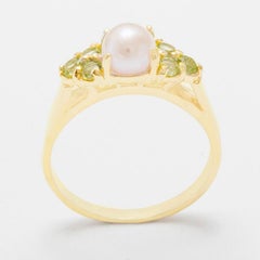 9k Yellow Gold Pearl & Peridot Womens Cluster Ring Customizable