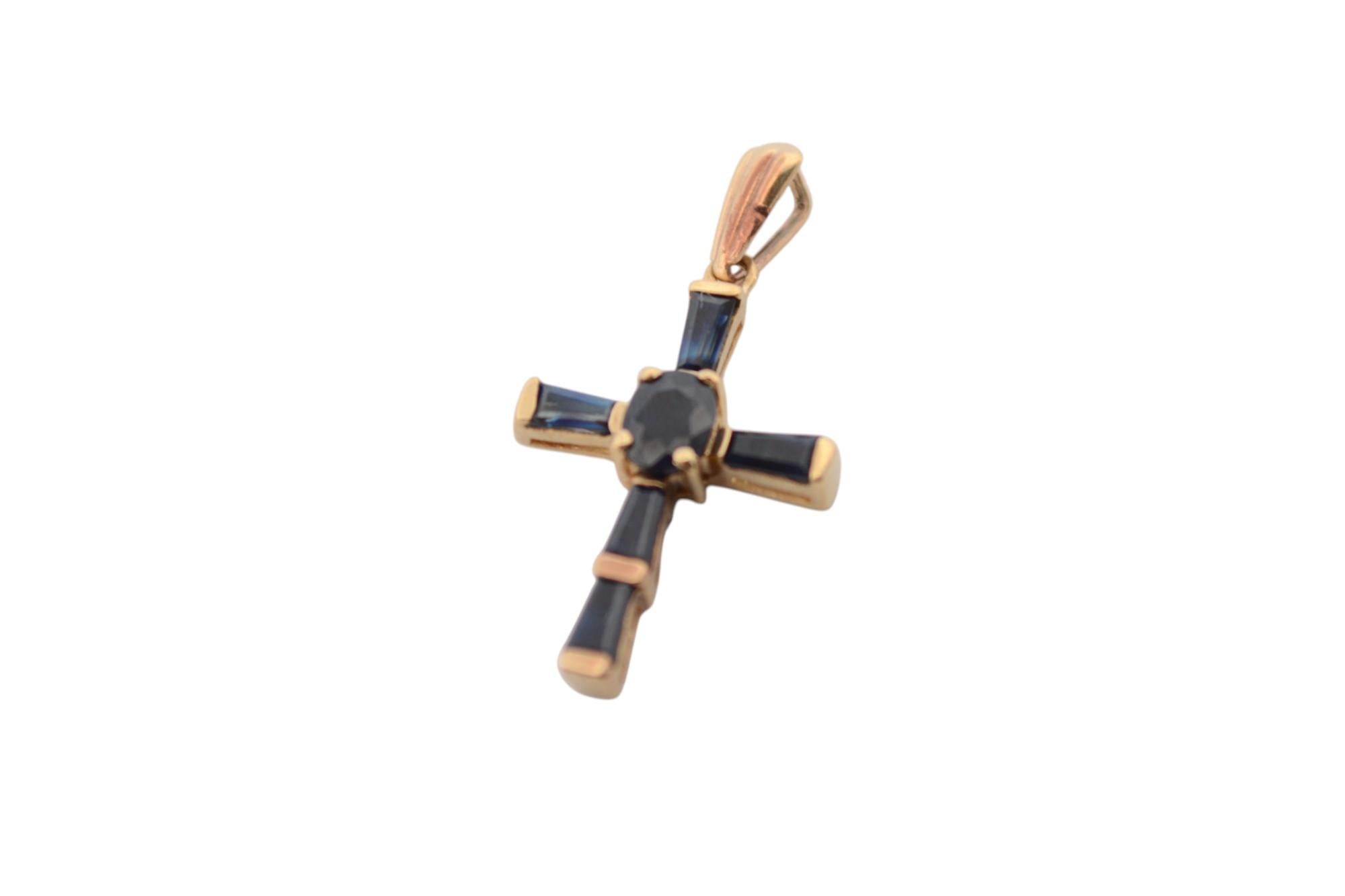 9K Yellow Gold pendant with natural sapphires_129026 In Excellent Condition For Sale In București, București