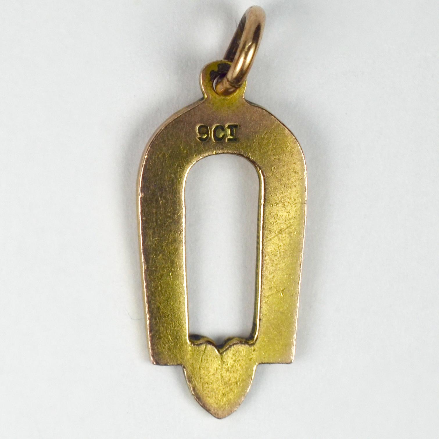 9 Karat Yellow Gold Red Enamel Love Magnet Charm Pendant In Good Condition In London, GB