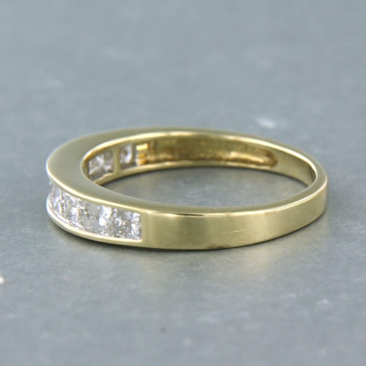 Ring aus 9 Karat Gelbgold mit Diamanten im Prinzessinnenschliff bis zu 1,00ct 2,4 Gramm im Zustand „Hervorragend“ im Angebot in The Hague, ZH