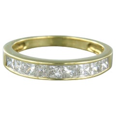 9k yellow gold ring with princess cut diamonds up to 1.00ct 2.4 grams