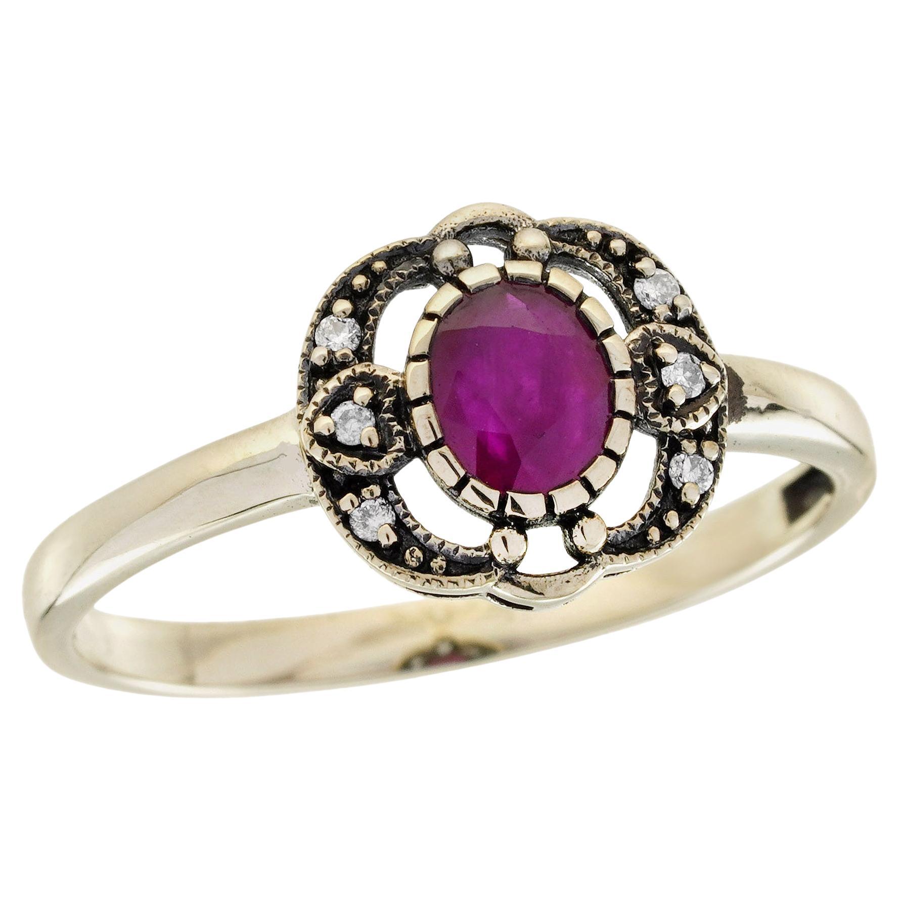 Bague en or jaune 9K à rubis et diamants de style vintage