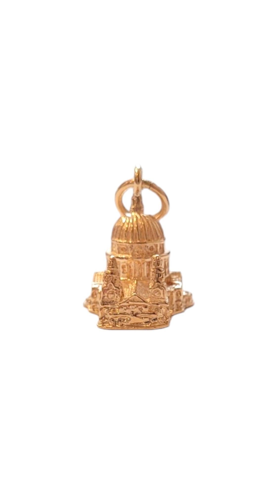 Breloque de la cathédrale Saint-Paul en or jaune 9 carats n° 18385 Pour femmes en vente