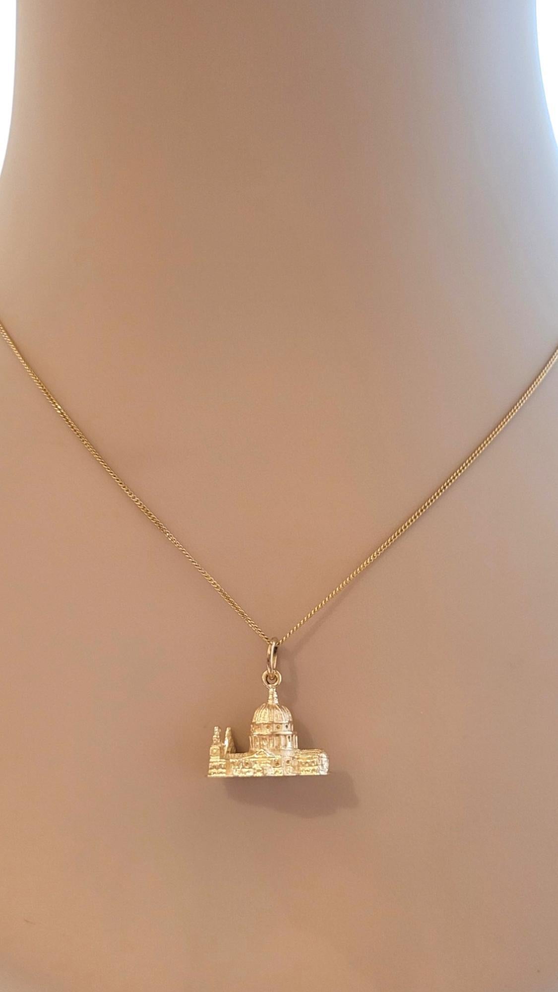 Breloque de la cathédrale Saint-Paul en or jaune 9 carats n° 18385 en vente 3