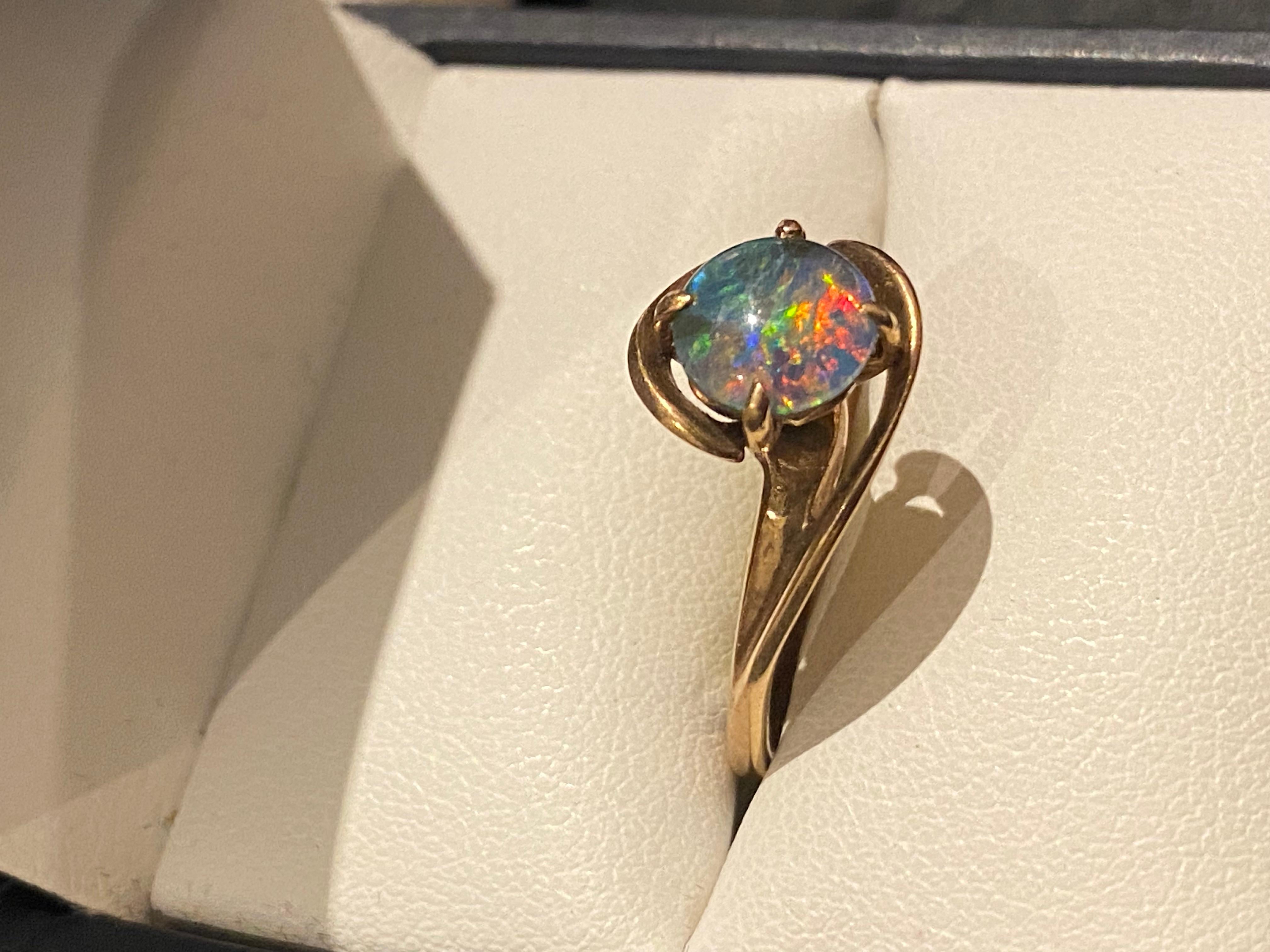 Retro 9K Yellow Gold Vintage Doublet Opal Ring 