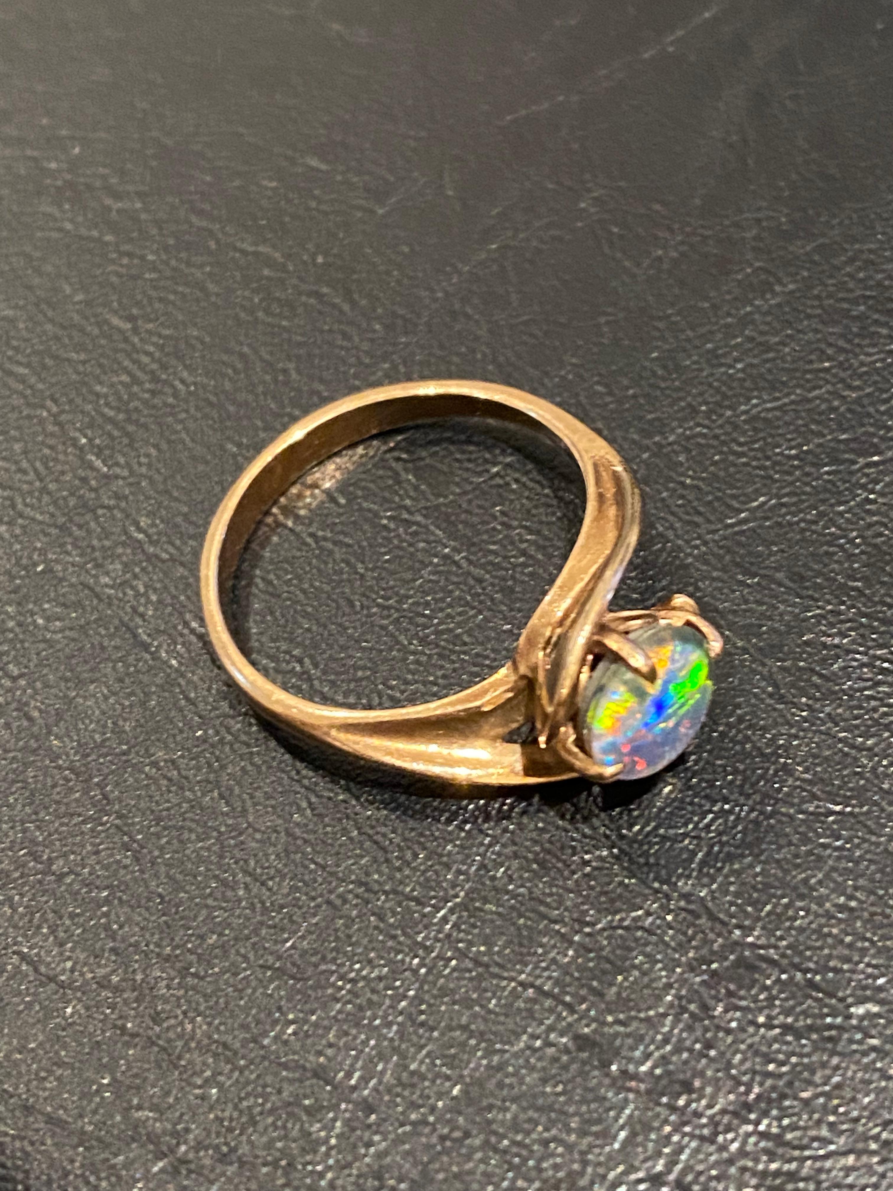 Women's 9K Yellow Gold Vintage Doublet Opal Ring  For Sale