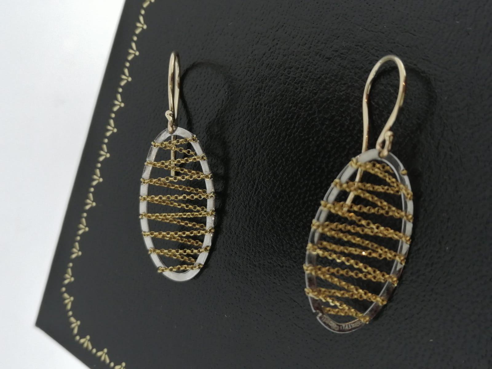 9K Yellow & White Gold Drop / Dangle Vintage Earrings, 
of European Italian provenance, 

superbly crafted with great attention to details: 
featuring a white gold oval, 
uniquely detailed with yellow gold chain, 

completed by solid & comfortable