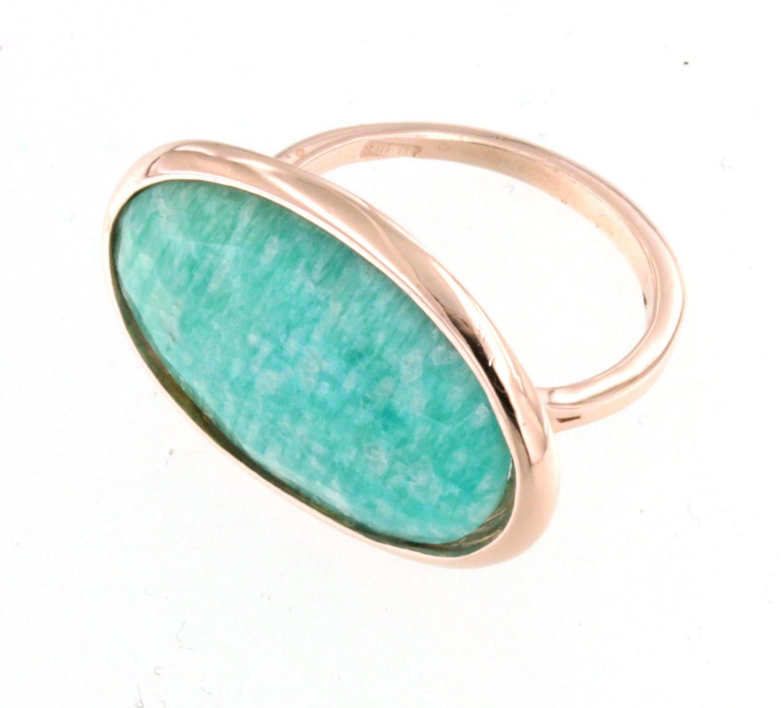 9Kt  Rose Gold Natural Stone Fashion Cocktail Engagement Fashion Modern Ring For Sale 4