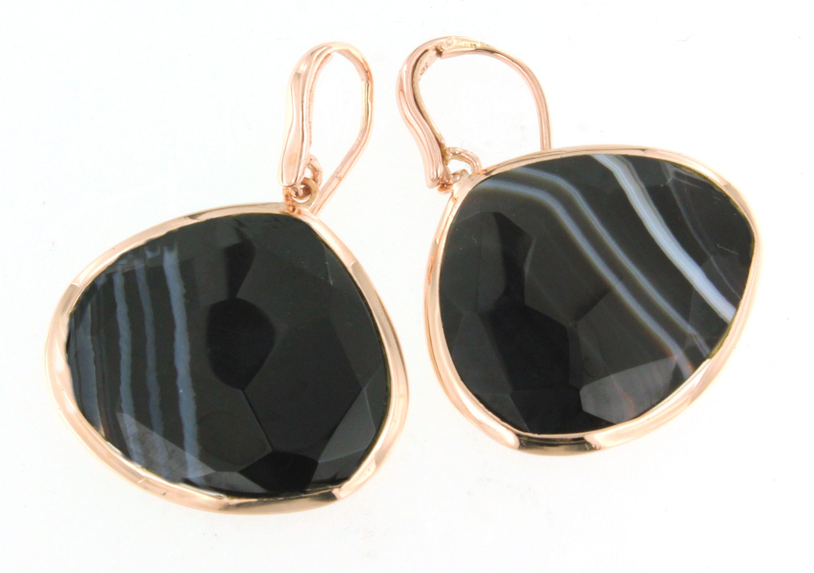 Fashion modern cocktail earrings in 9kt rose gold with natural stone black onyx handemade in Italy by Stanoppi Jewellery since 1948.  The stone is a real novelty, designed by the stylist Gisella for her new jewels of the spring-summer 2025