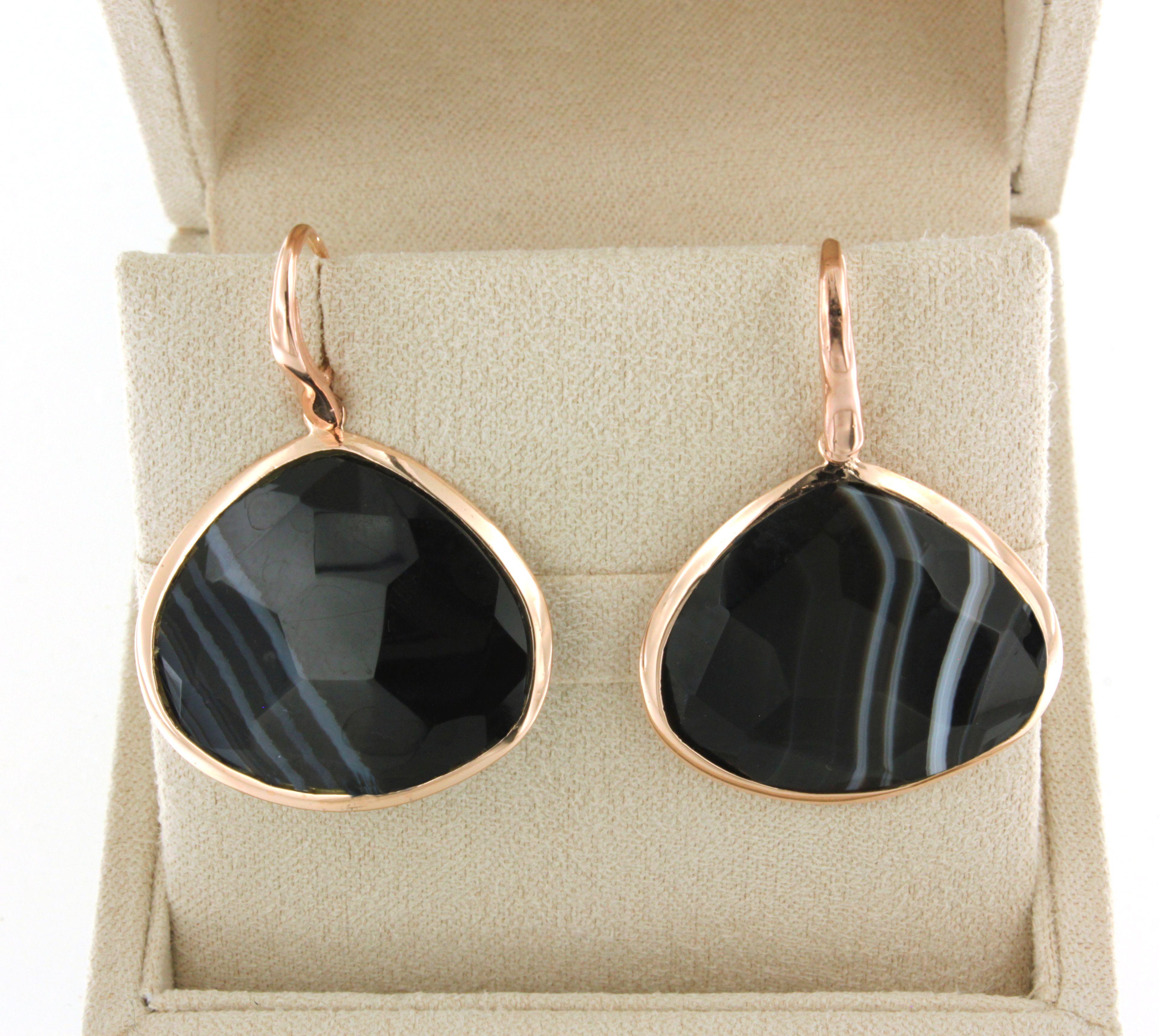 Modernist 9Kt Rose Gold Natural Stones Onyx Fashion Modern Design Drop Stud  Earrings For Sale