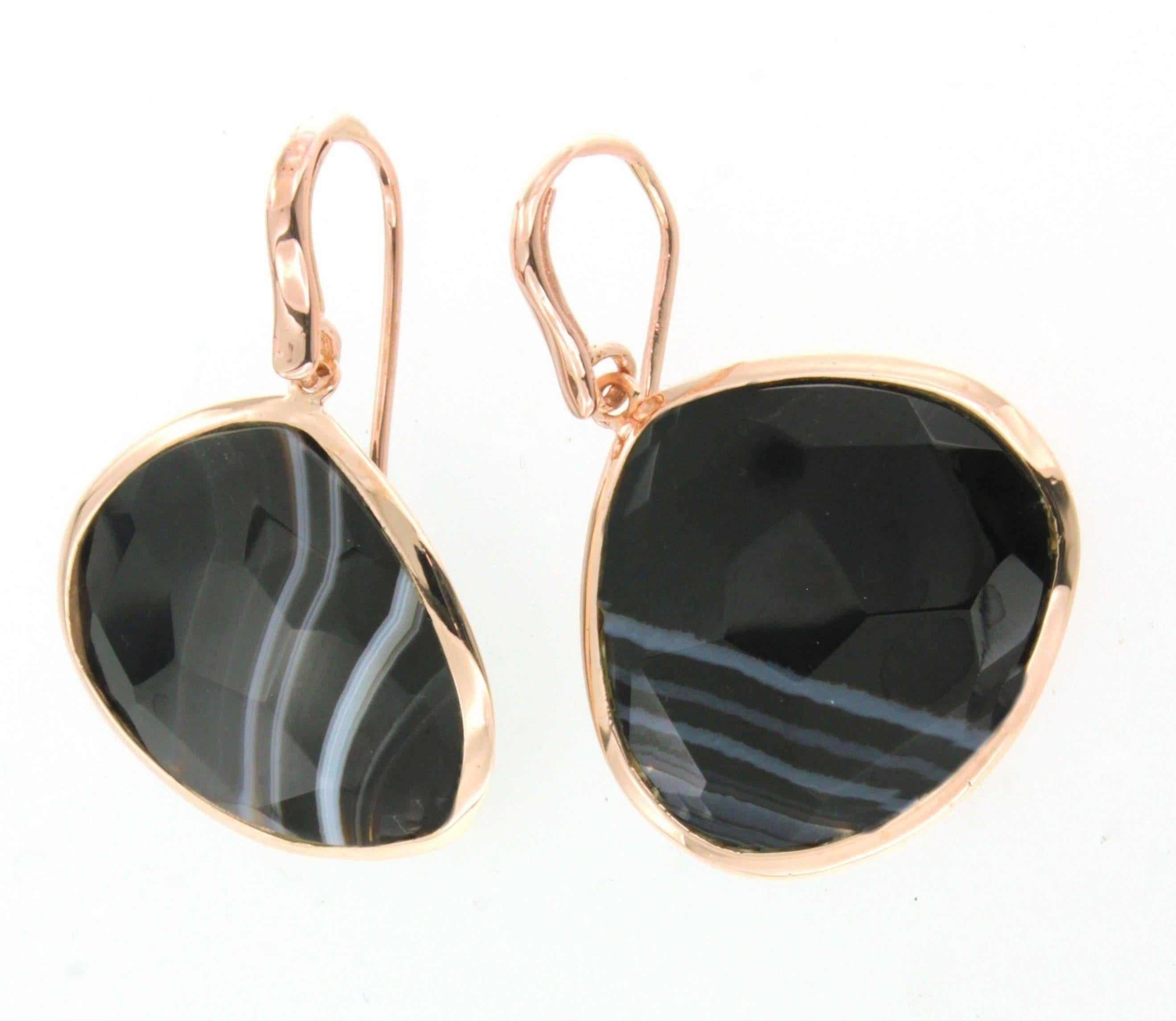 9Kt Rose Gold Natural Stones Onyx Fashion Modern Design Drop Stud  Earrings For Sale 2