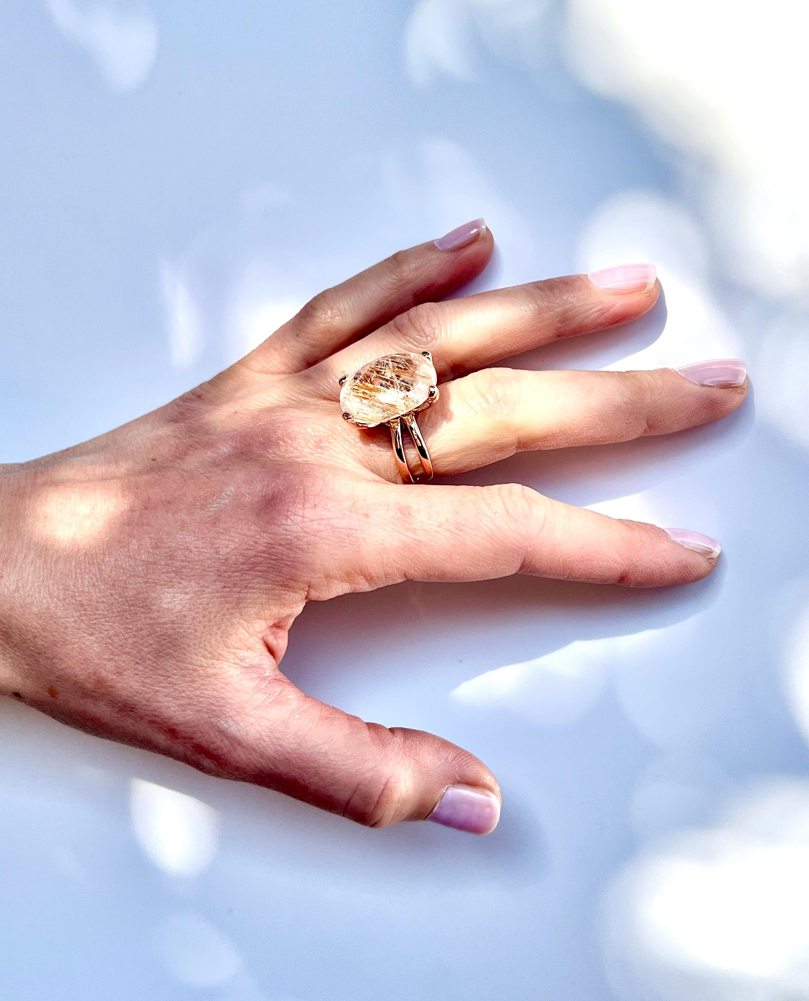 9Kt Rose Gold Rutiled Quartz Stone Cocktail Modern Fashion Amazing Modern Ring For Sale 5