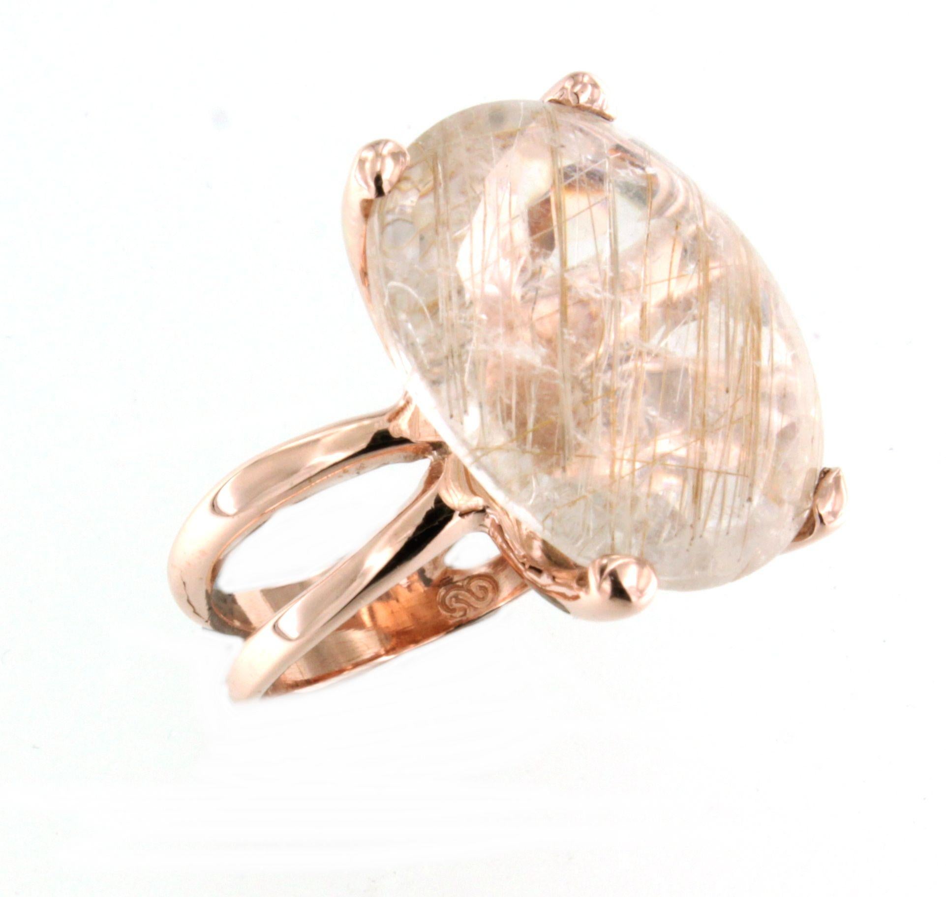 Fashion modern cocktail ring in 9kt rose gold with natural stone : rutilated quartz  handemade in Italy by Stanoppi Jewellery since 1948.  The stone is a real novelty, designed by the stylist Gisella for her new jewels of the spring-summer 2025