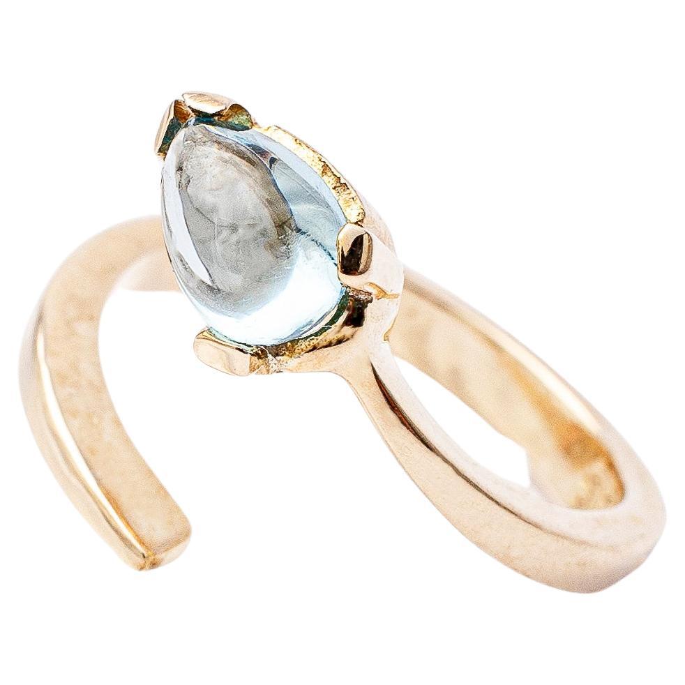 Incroyable bague de cocktail moderne en or jaune 9 carats avec topaze bleue cabochon
