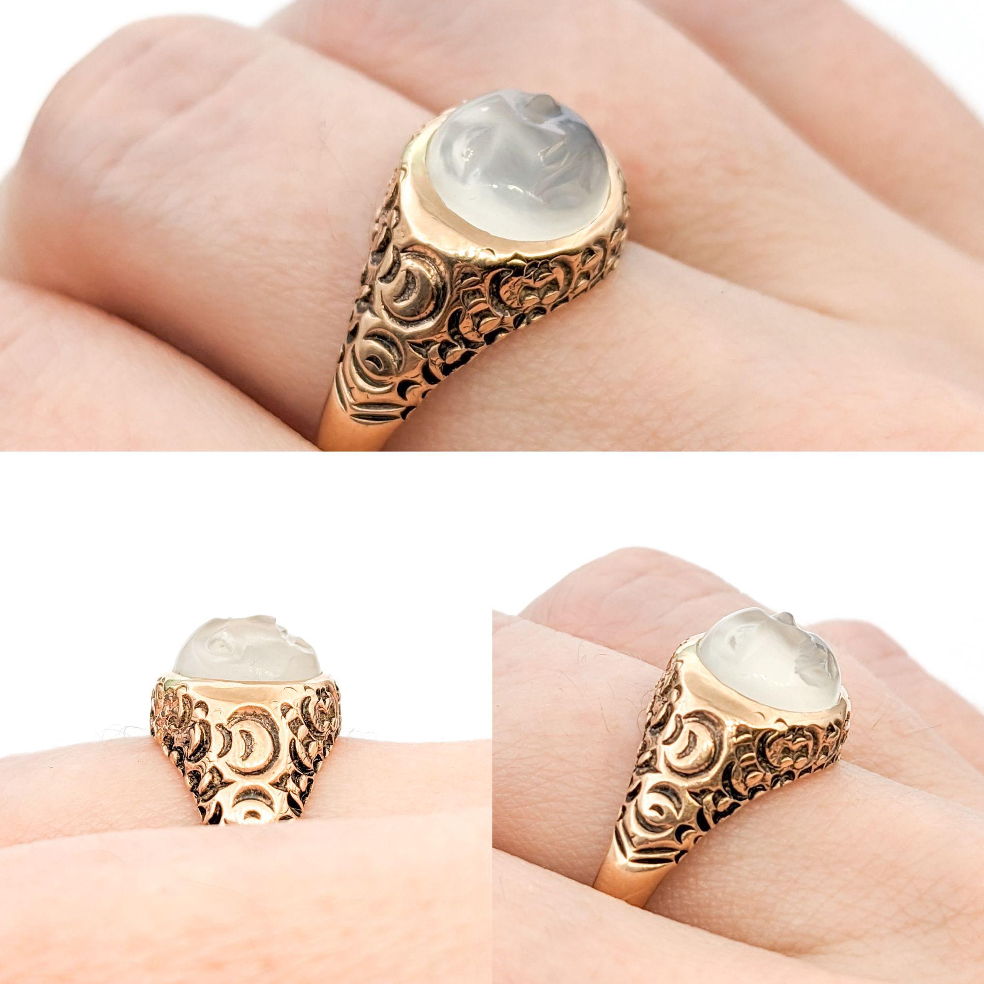 Late Victorian Antique Carved Man in the Moon Cabochon Moonstone Ring In Yellow Gold For Sale
