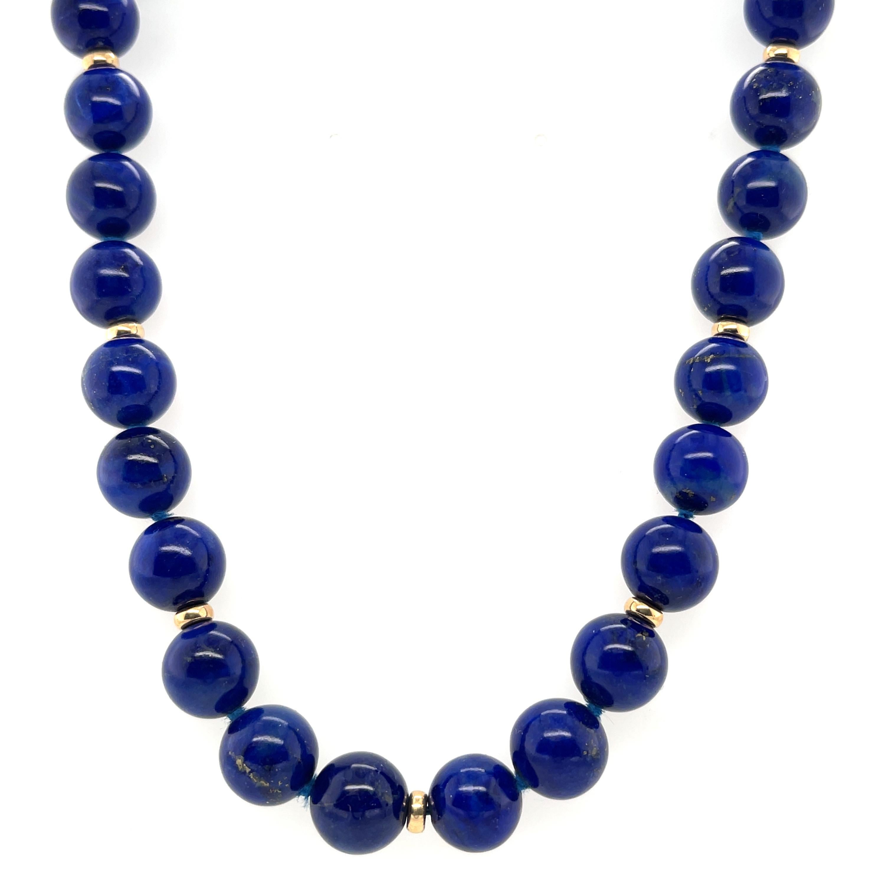 Collier de perles de lapis ronds de 9 mm avec espaces et fermoir en or jaune 14 carats, 18 pouces Pour femmes en vente