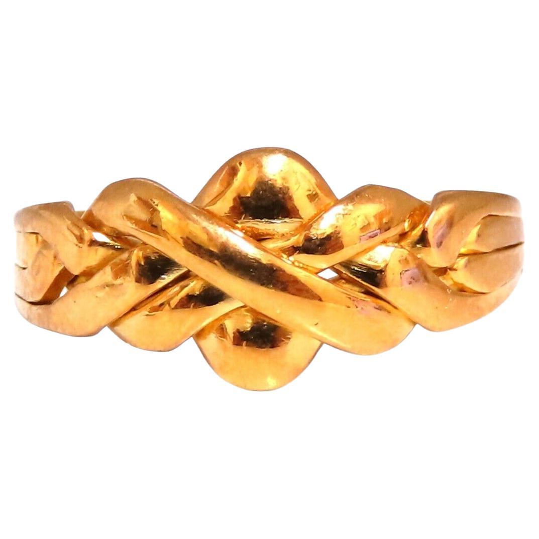 Neoklassischer 18 Karat Gold Ring mit geflochtenem Armbänder, Interweave im Angebot