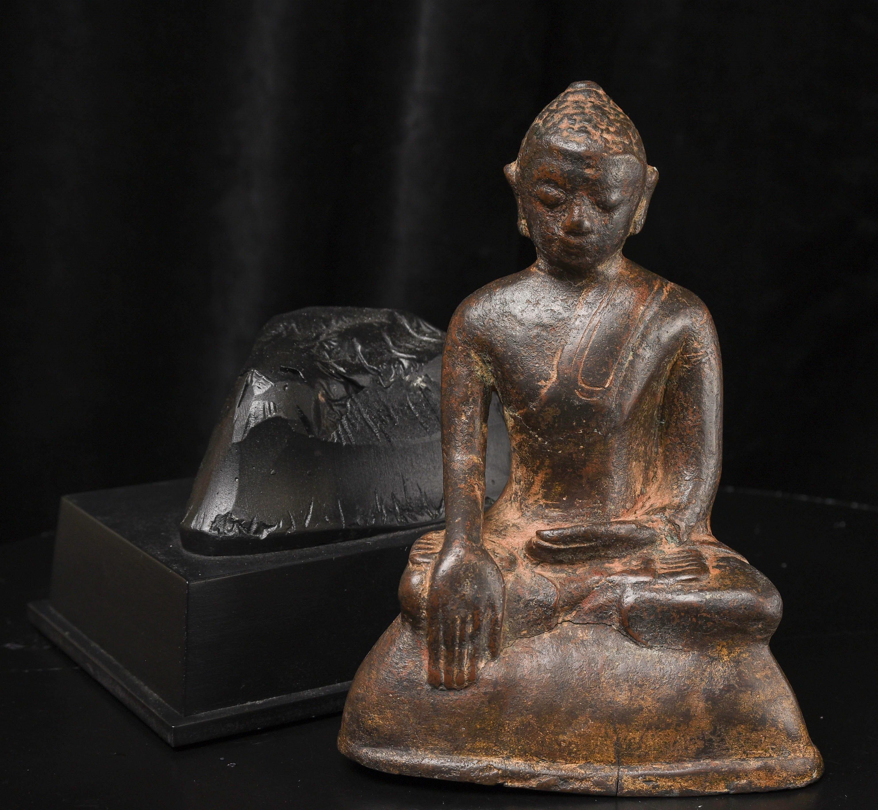 9e/10e siècle, profondément serein, bouddha pré-païen - rare, modelé avec sensibilité, 9883 en vente 6