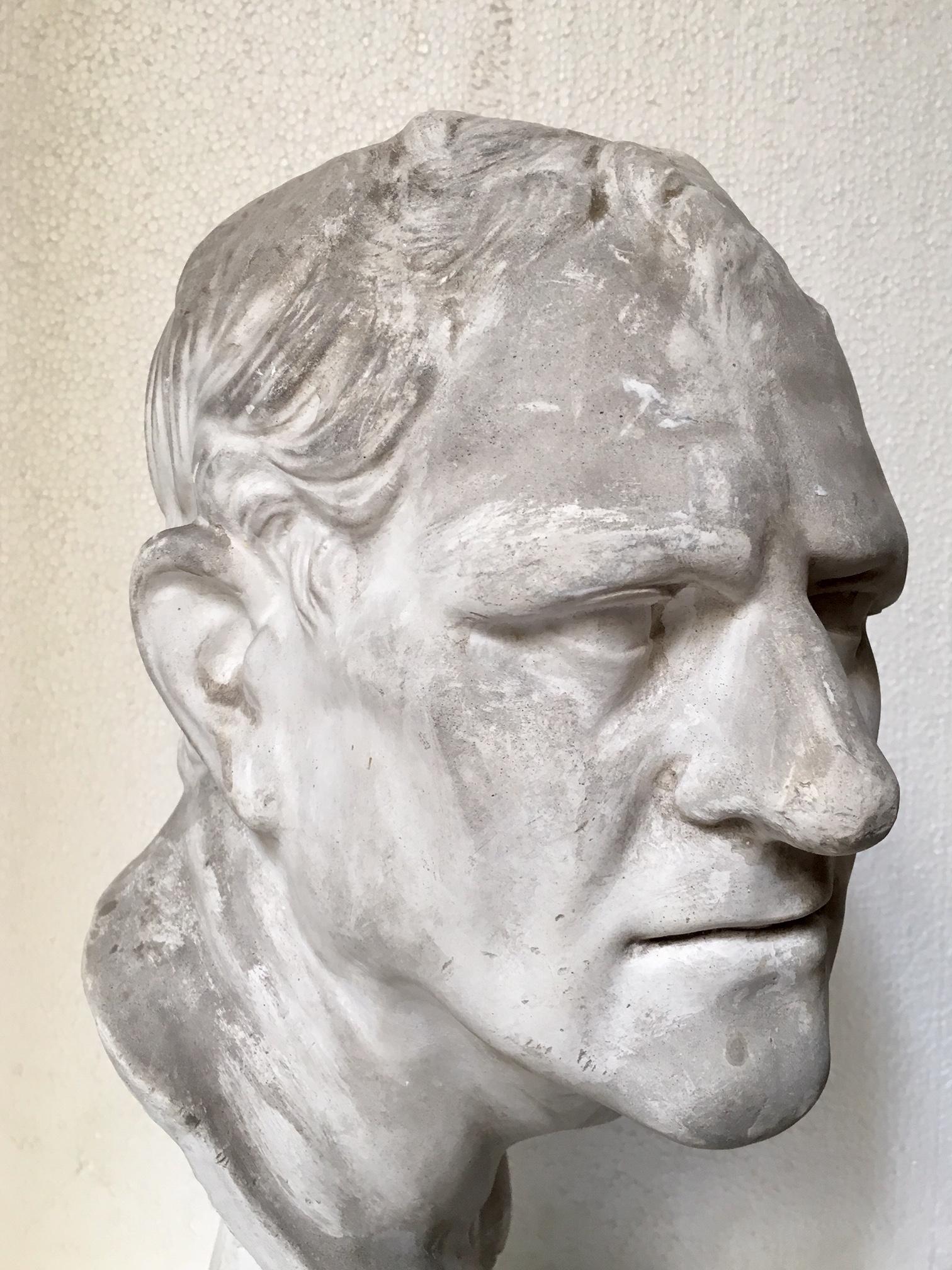 buste en plâtre de l'Académie du 20ème siècle 