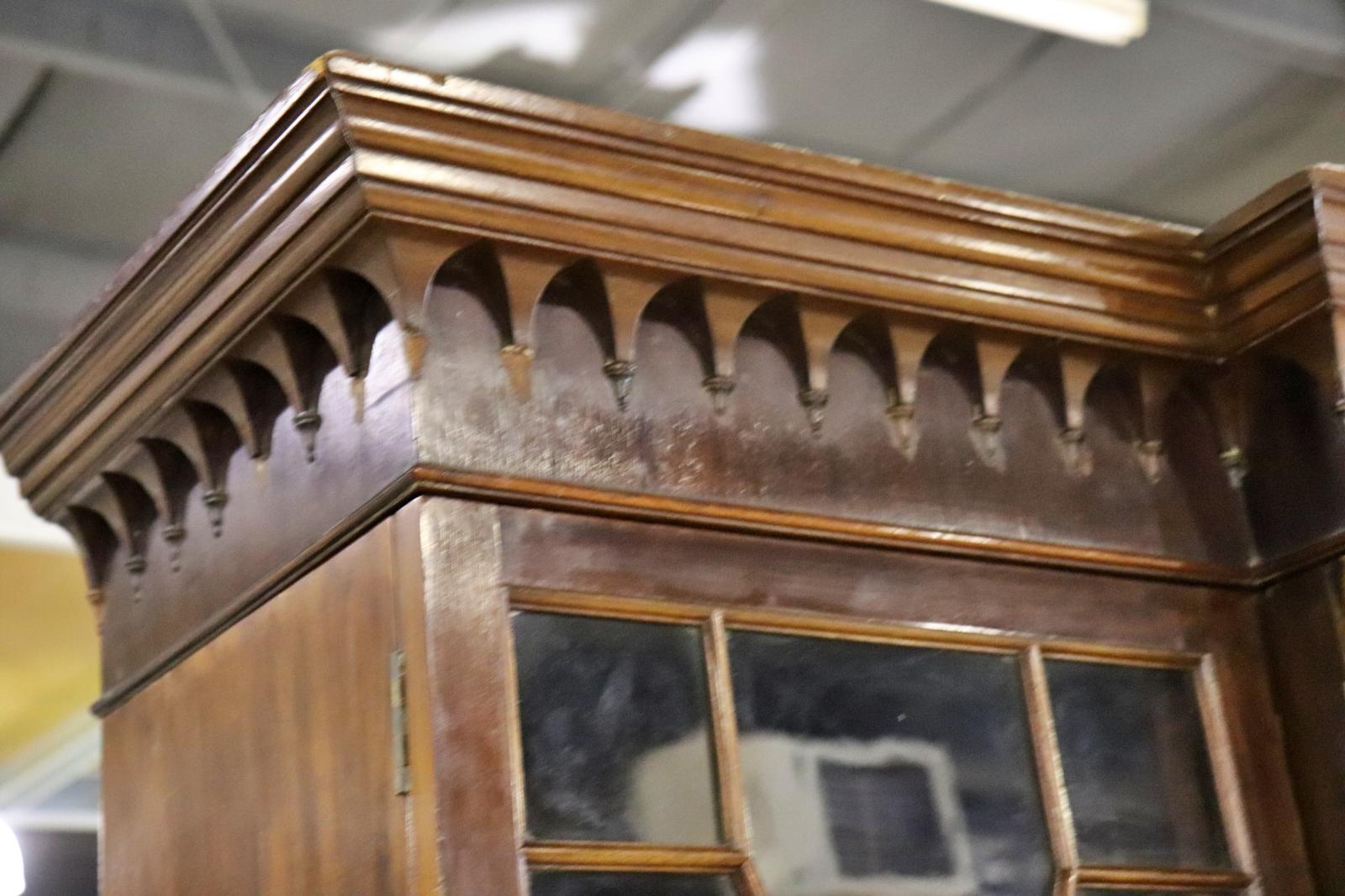 19th Century English Flame Mahogany Georgian Breakfront Bookcase 6