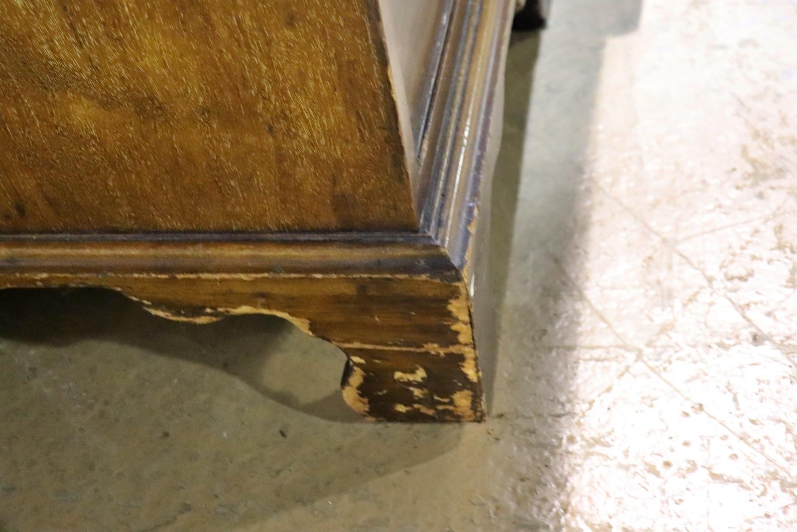 19th Century English Flame Mahogany Georgian Breakfront Bookcase 9