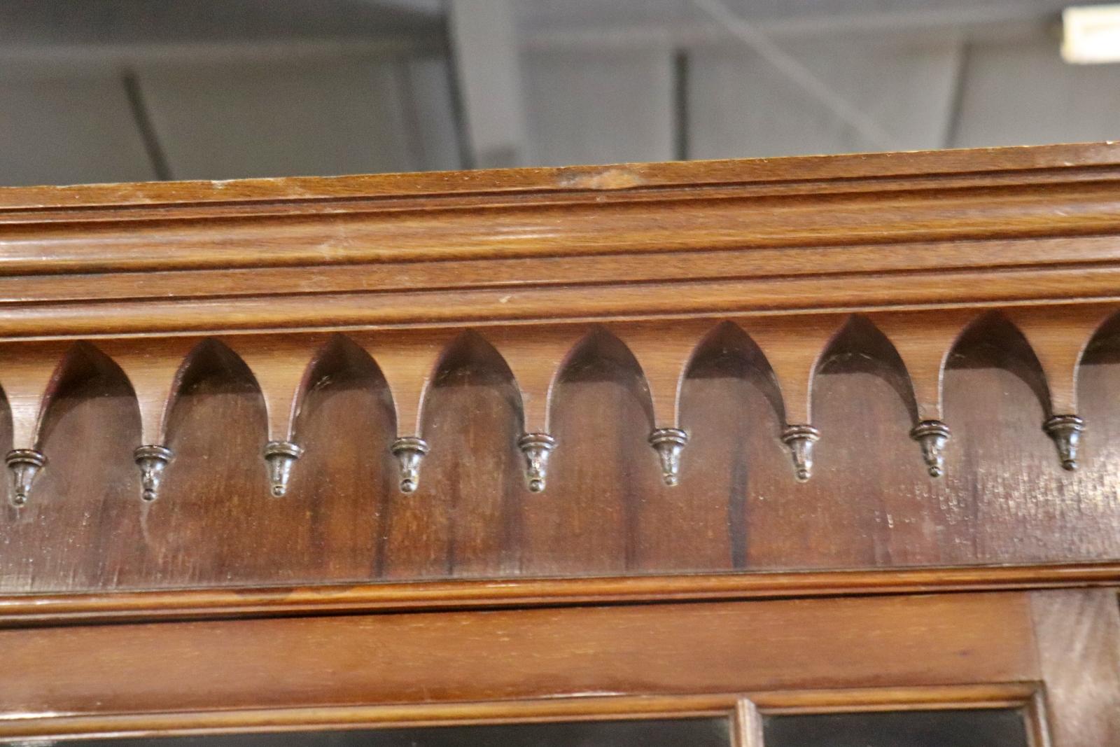19th Century English Flame Mahogany Georgian Breakfront Bookcase 1