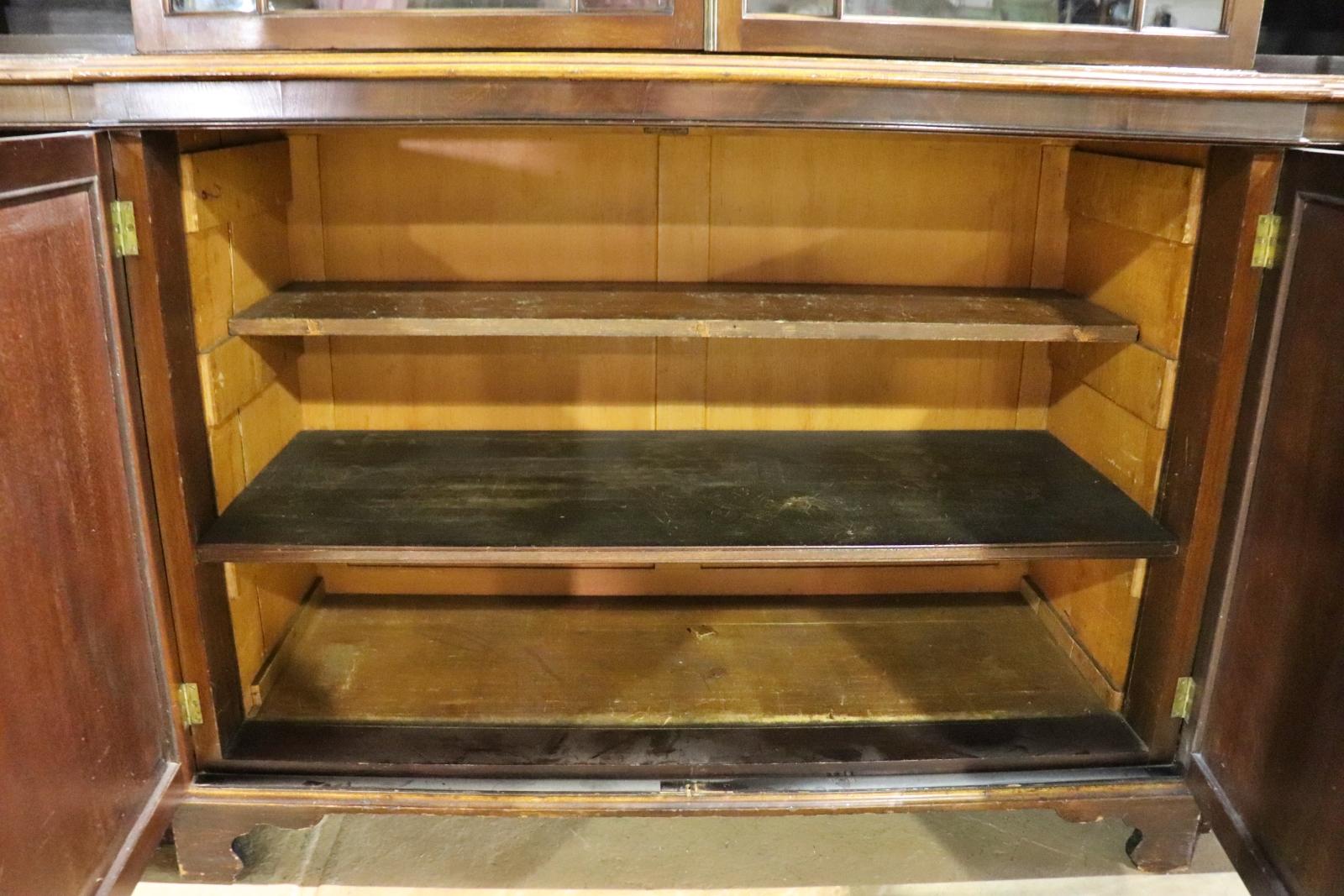 19th Century English Flame Mahogany Georgian Breakfront Bookcase 2