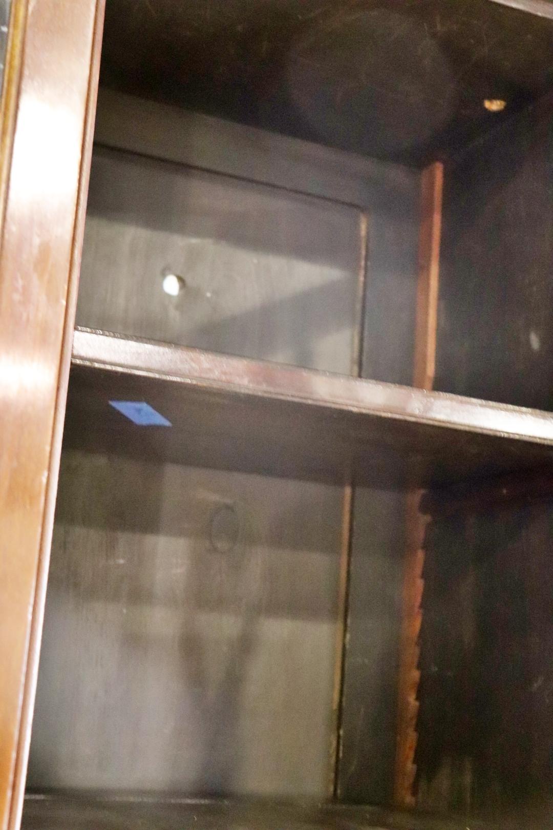 19th Century English Flame Mahogany Georgian Breakfront Bookcase 4