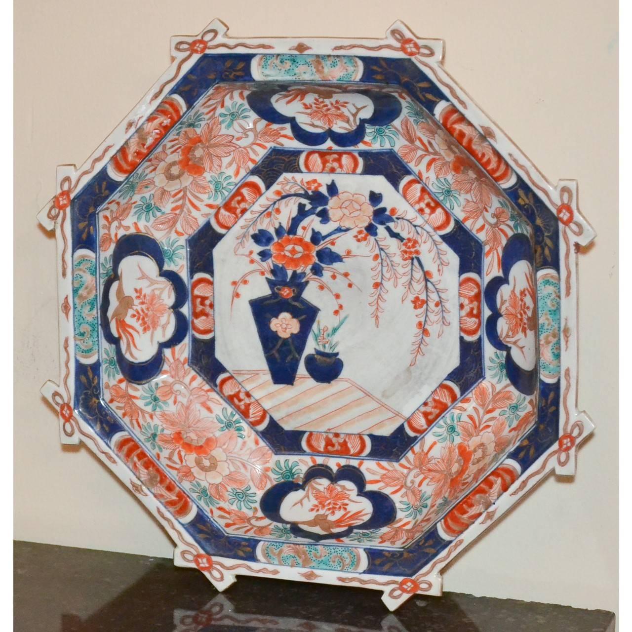 Japonisme 19th Century Japanese Octagon Shaped Imari Bowl