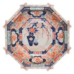 Japanische Imari-Schale in Achteckform aus dem 19.