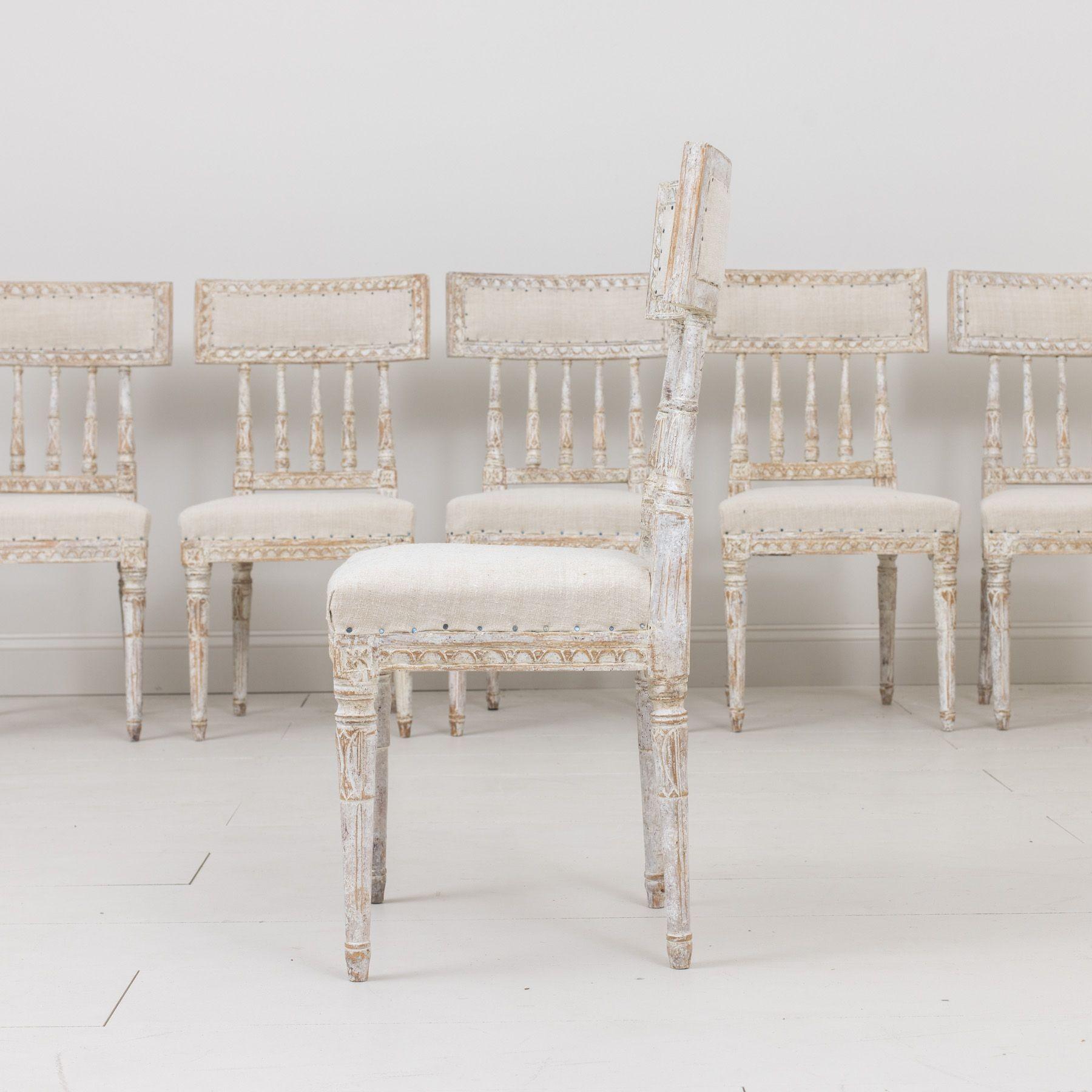 Satz von sechs schwedischen Stühlen aus der Gustavianischen Periode des 19. Jahrhunderts in Originalfarbe im Angebot 8