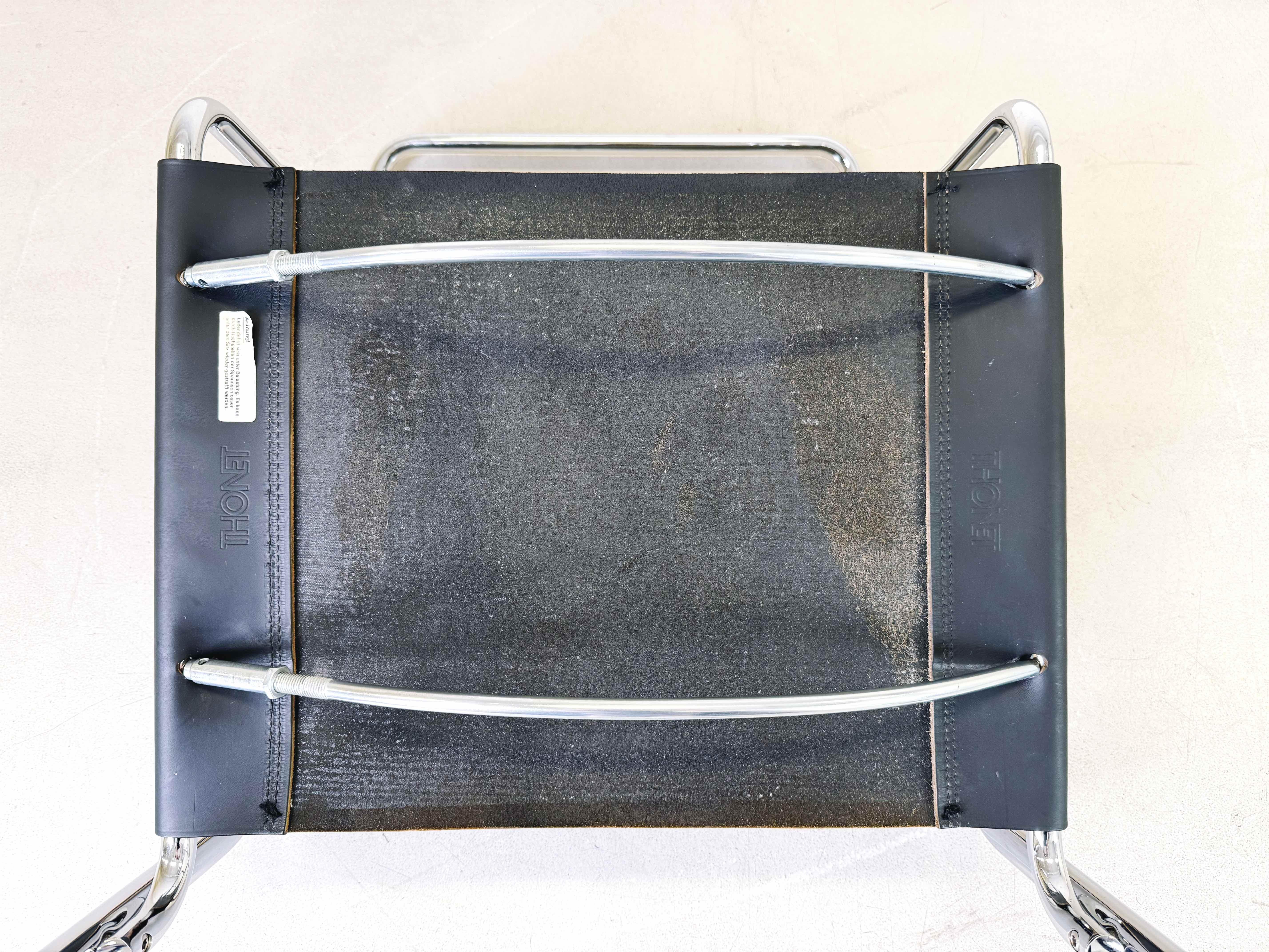 7x Original Thonet chair S33/ S34 with armrest Mart Stam leather black For Sale 6