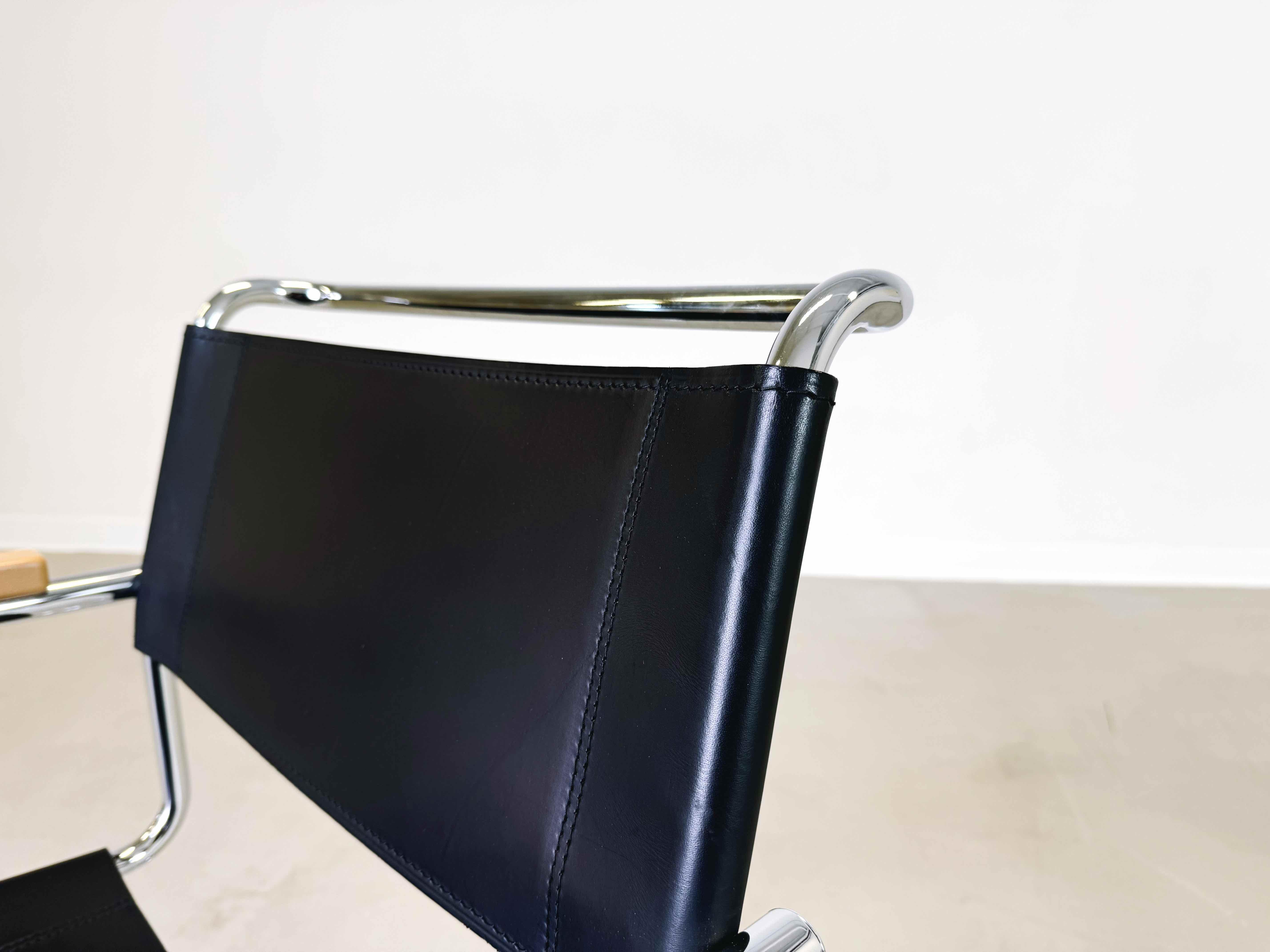 7x Original Thonet chair S33/ S34 with armrest Mart Stam leather black For Sale 8